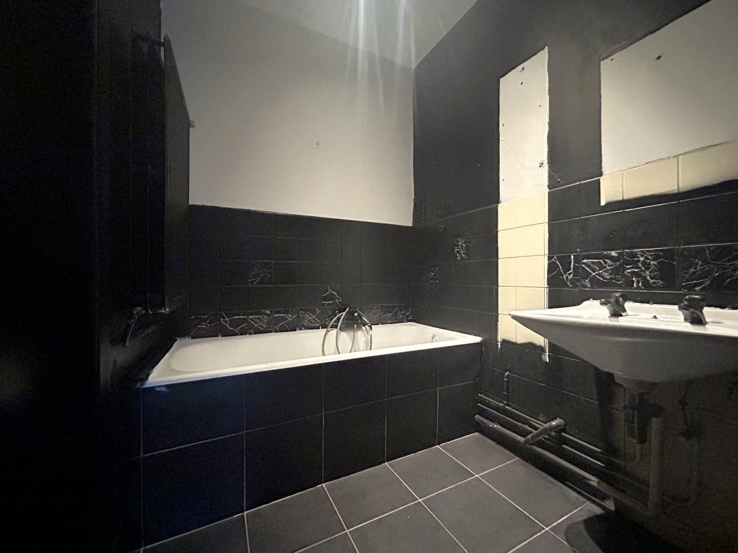 Ruim appartement met 3 slpk. in het centrum van Geel 