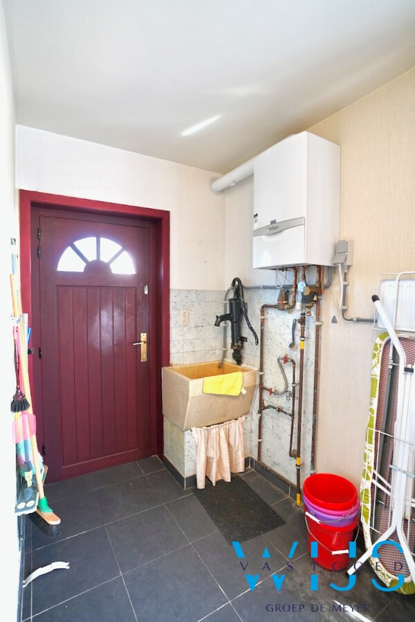 Tof woonhuis in een rustige woonwijk te Ertvelde ! 