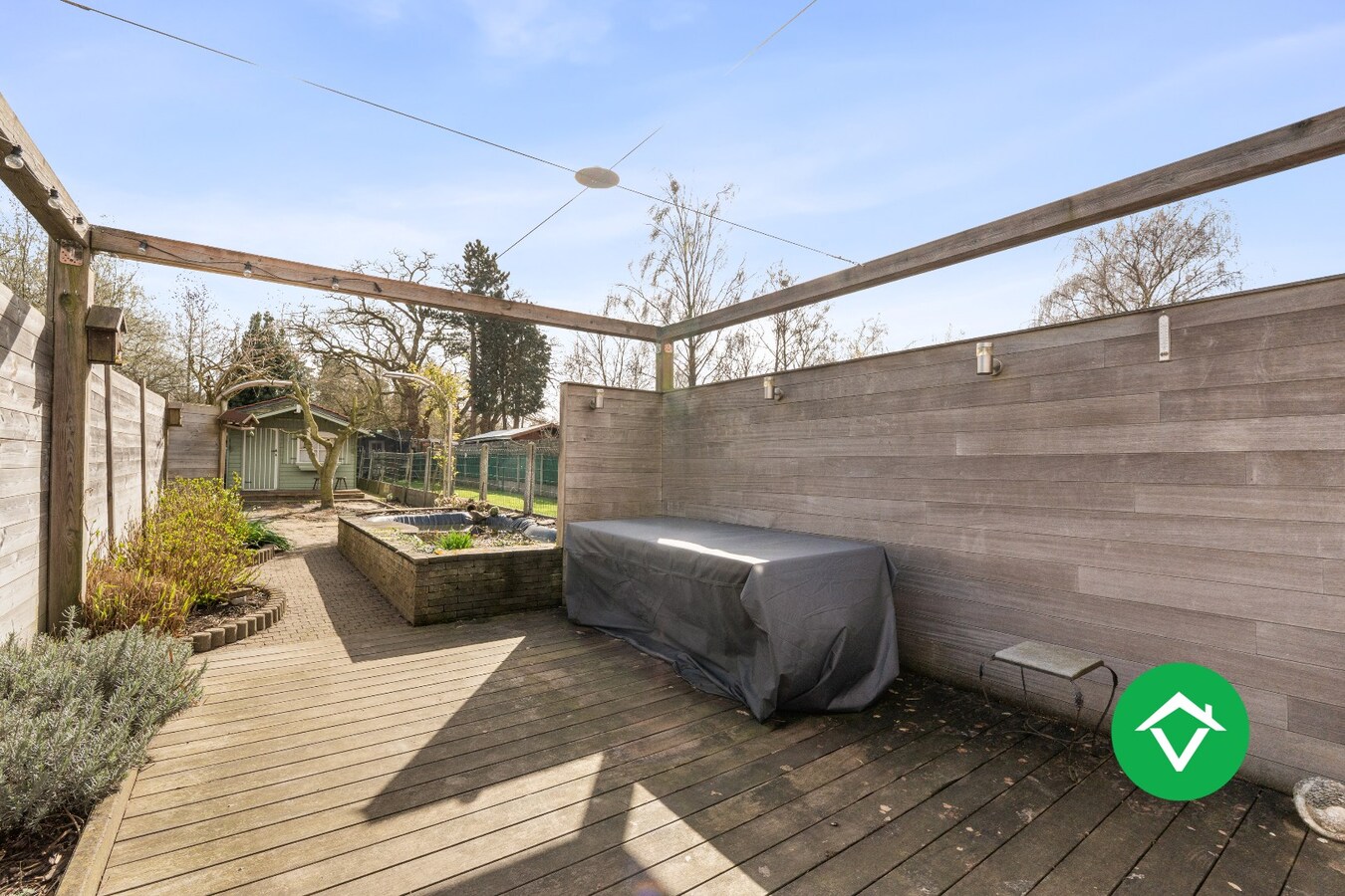 Prachtige rijwoning met 3 slaapkamers en tuin in centrum Roeselare 