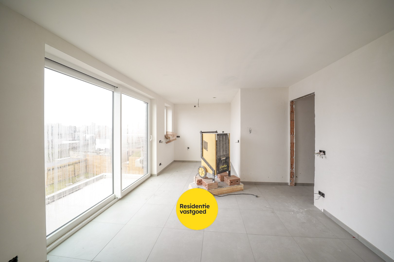 Nieuwbouw 2-slaapkamer appartement op het 2de verdiep met zonnig terras 