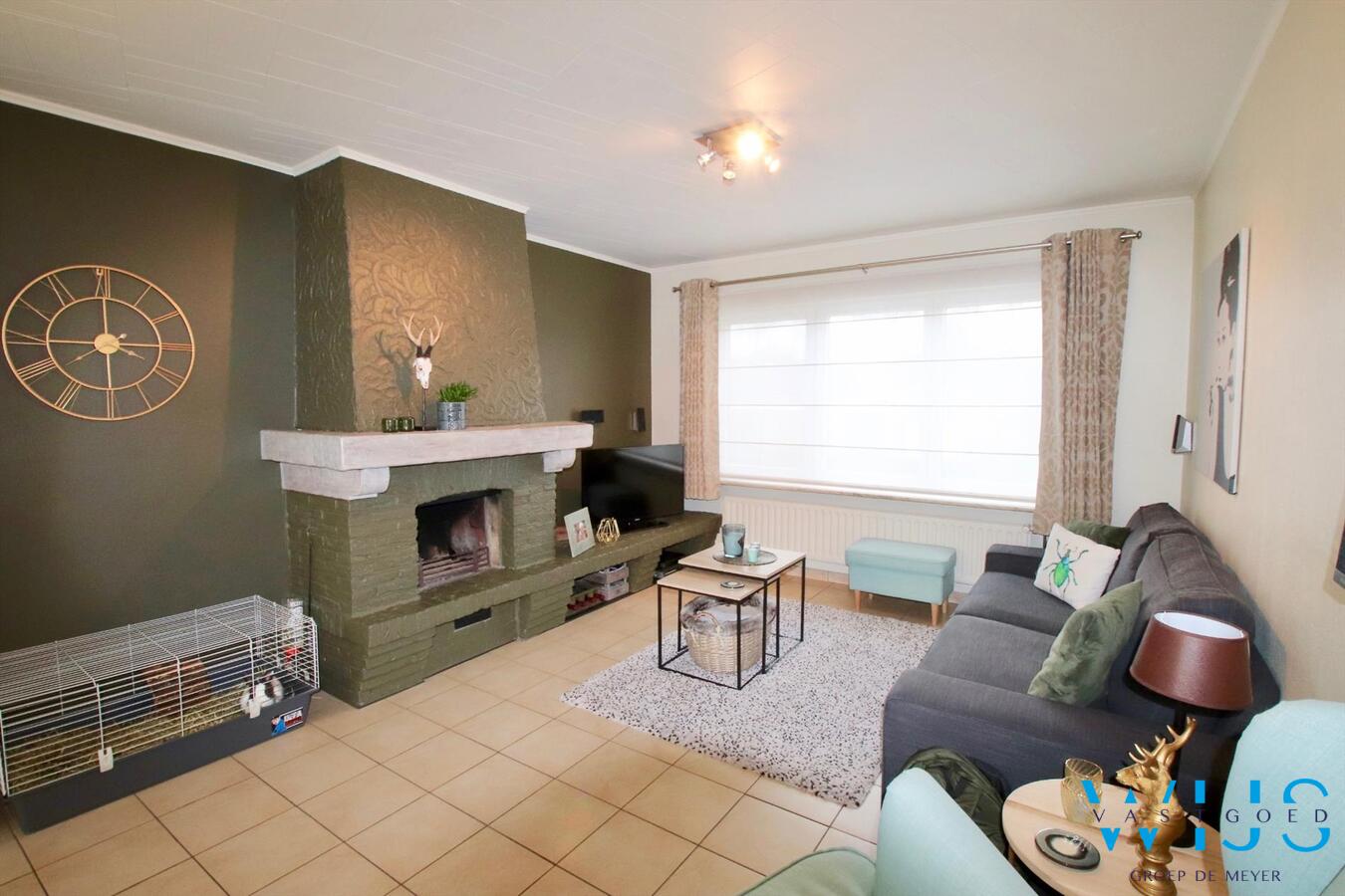 Instapklare Bel-étage in het centrum van Ertvelde! 