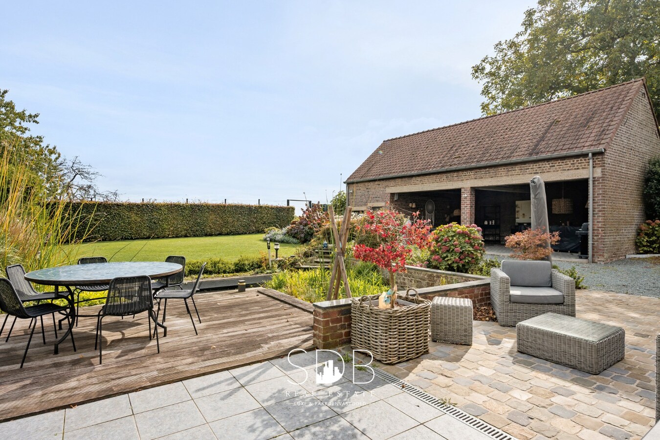 Prachtige landelijke hoeve woning met gezinstuin en graslanden op 1hectare 