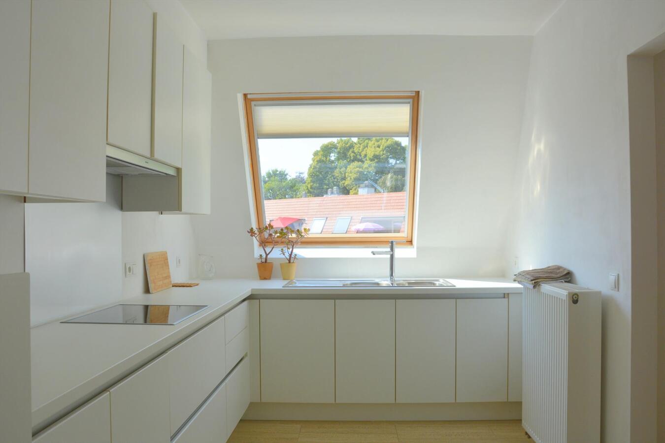 Hoekappartement met 3 slaapkamers in het groen 