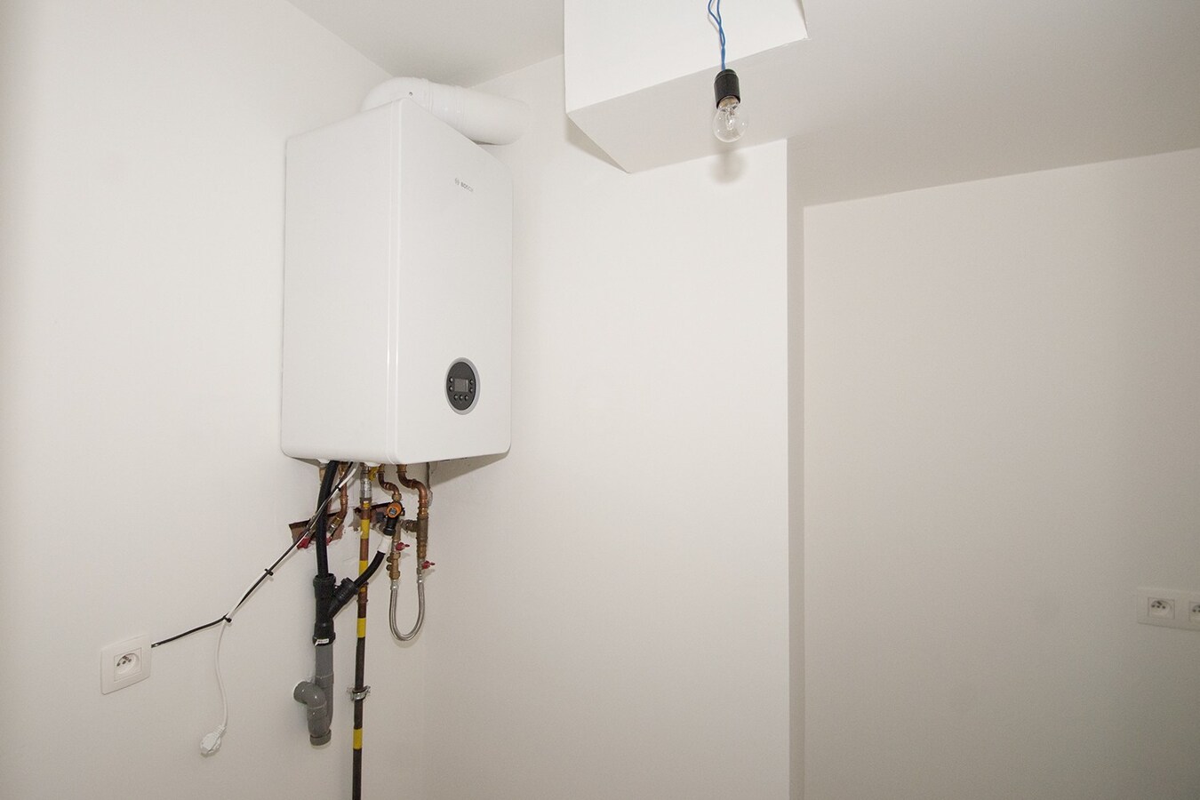 Instapklaar appartement - 2 slpks - lift - 2 terrassen - parking 
