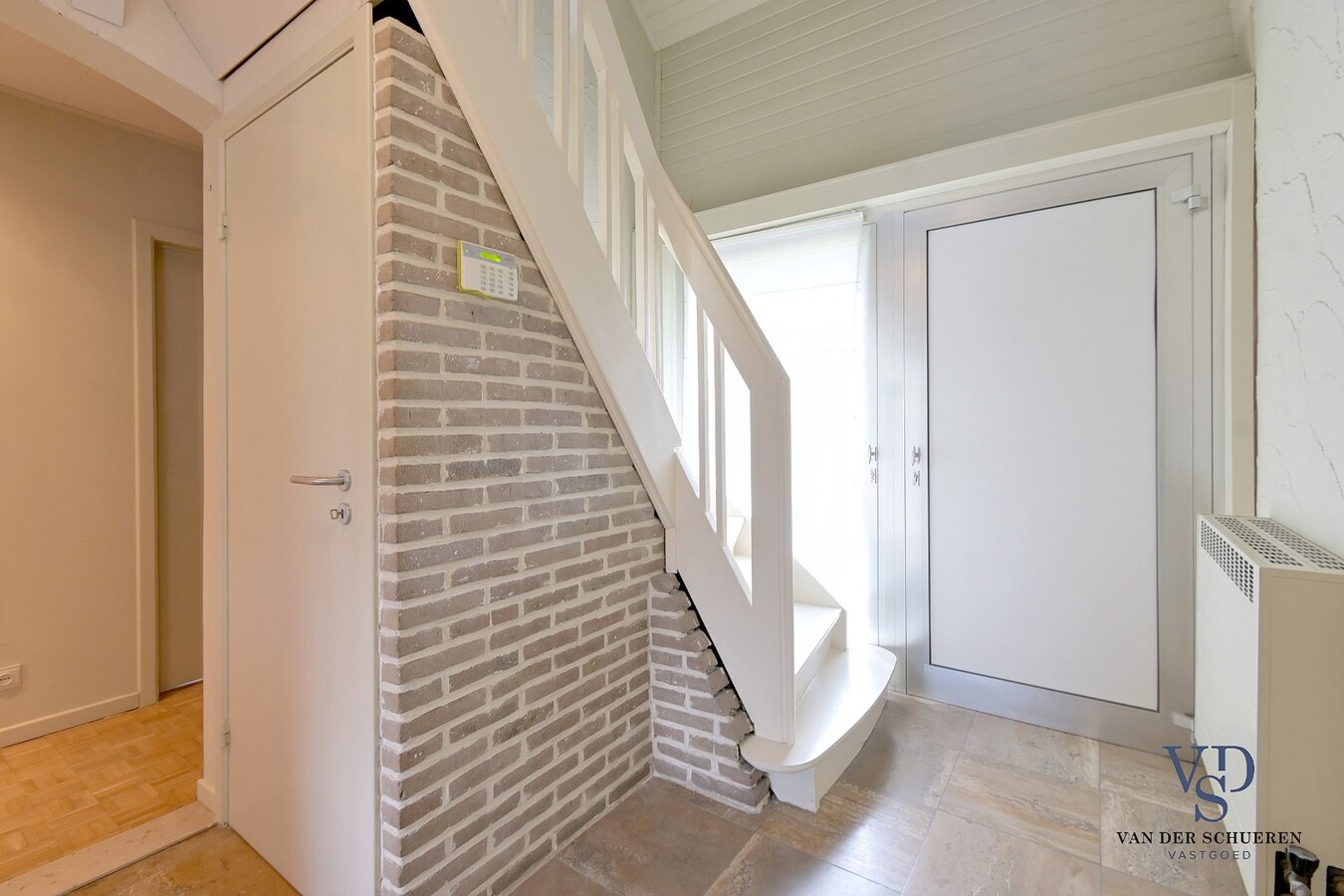 Tijdloze villa in residentiële wijk te Nazareth. 