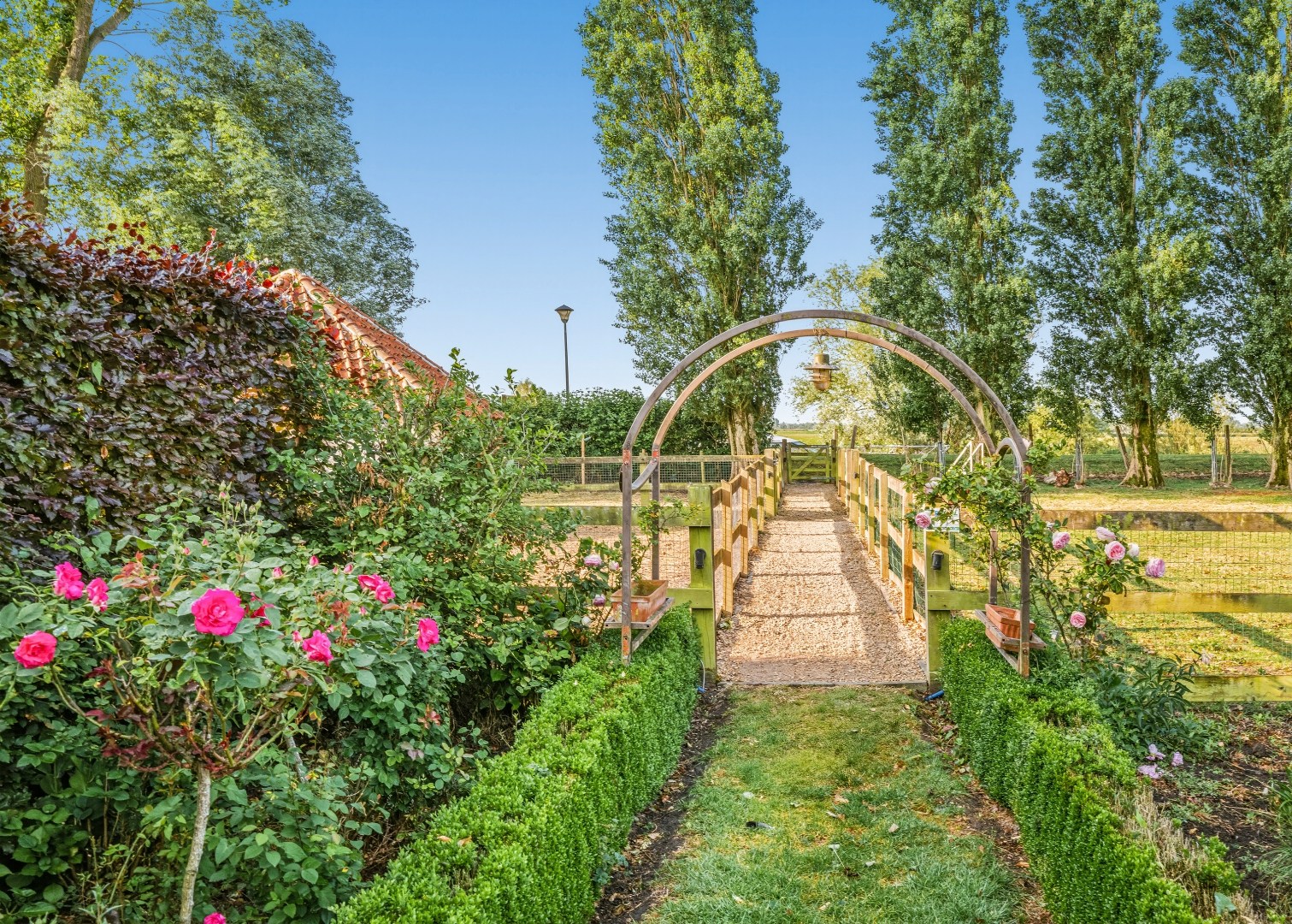 Restaurant met privéwoning en 2 B&amp;B-kamers op 4.370 m² 