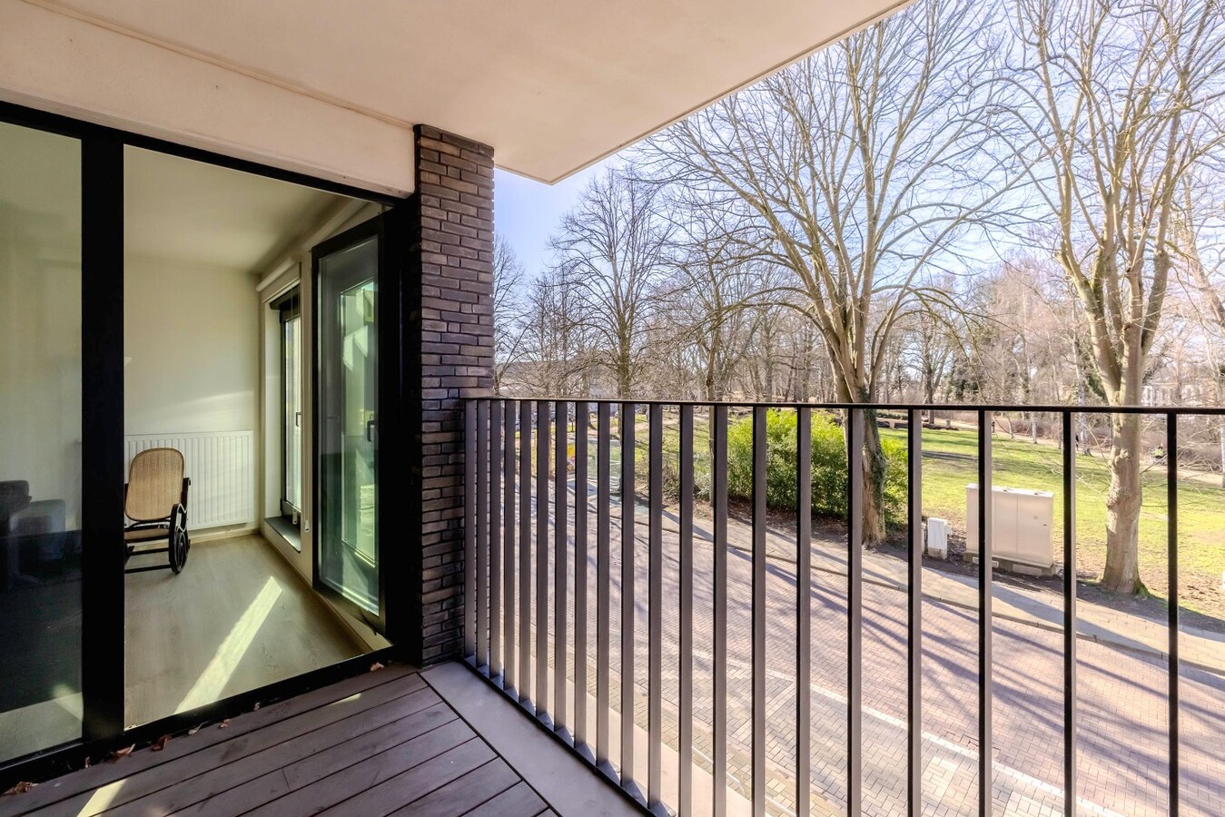 Instapklaar appartement + parking + berging 