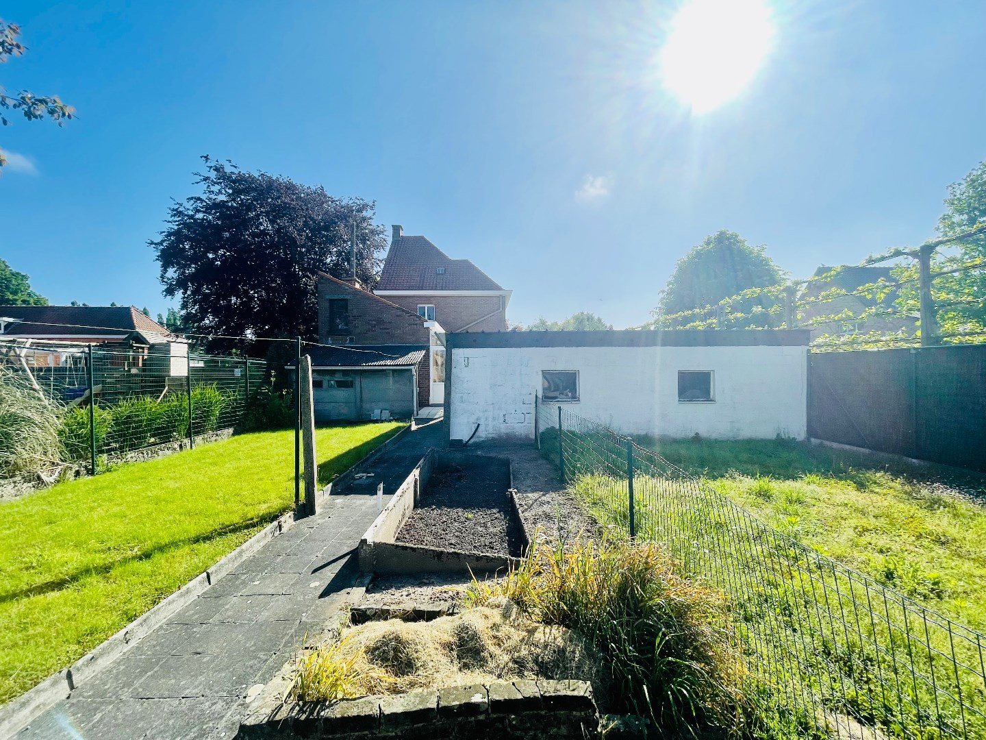 Kloeke woning met zeer veel potentieel op 499m2 