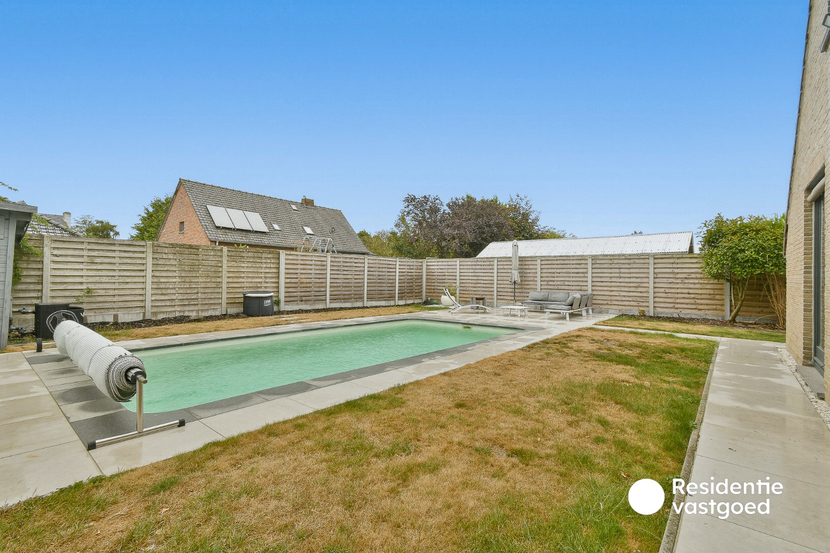 Rustig gelegen villa met verwarmd zwembad en ruime tuin 