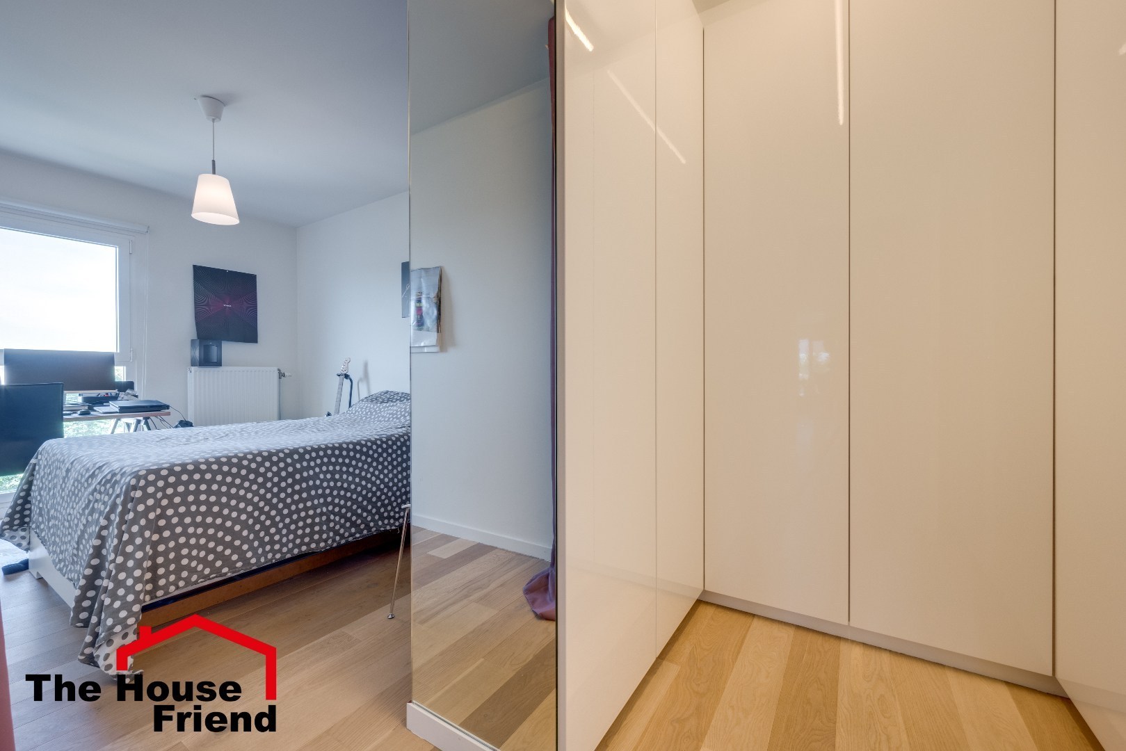 Zeer ruim penthouse met groot terras 