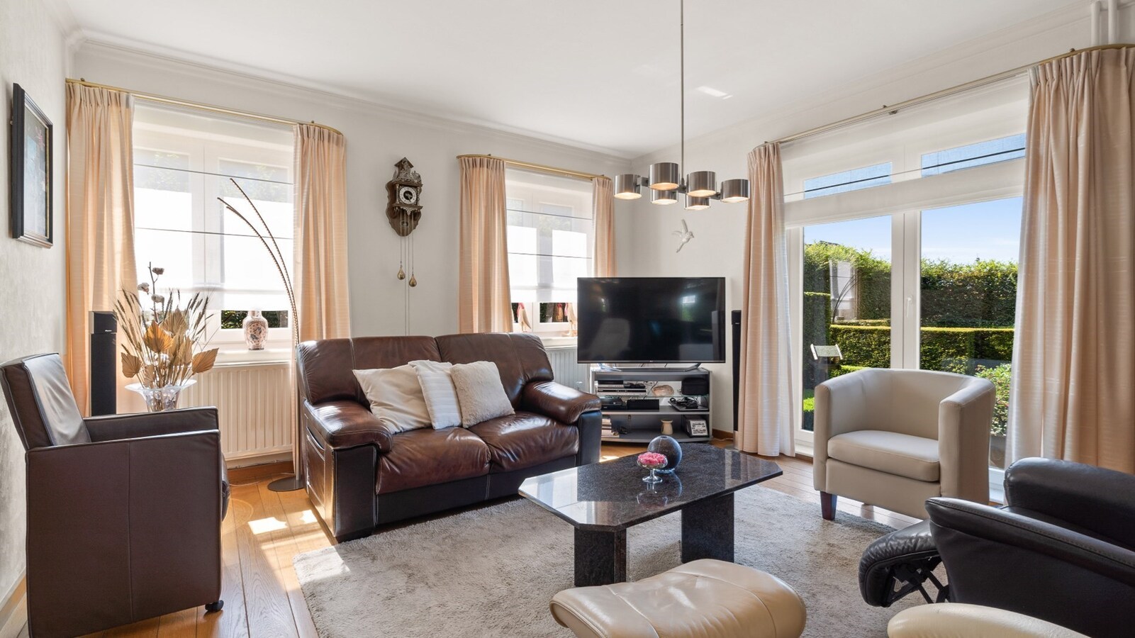 Instapklaar, energiezuinig landhuis op rustige locatie 