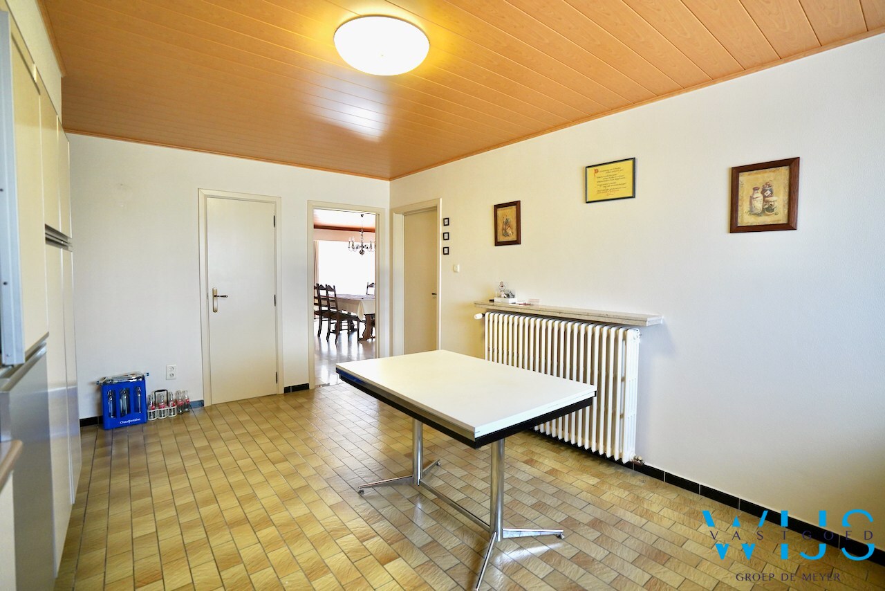 Ruime bungalow op 1000m² met prachtig uitzicht te Boekhoute ! 