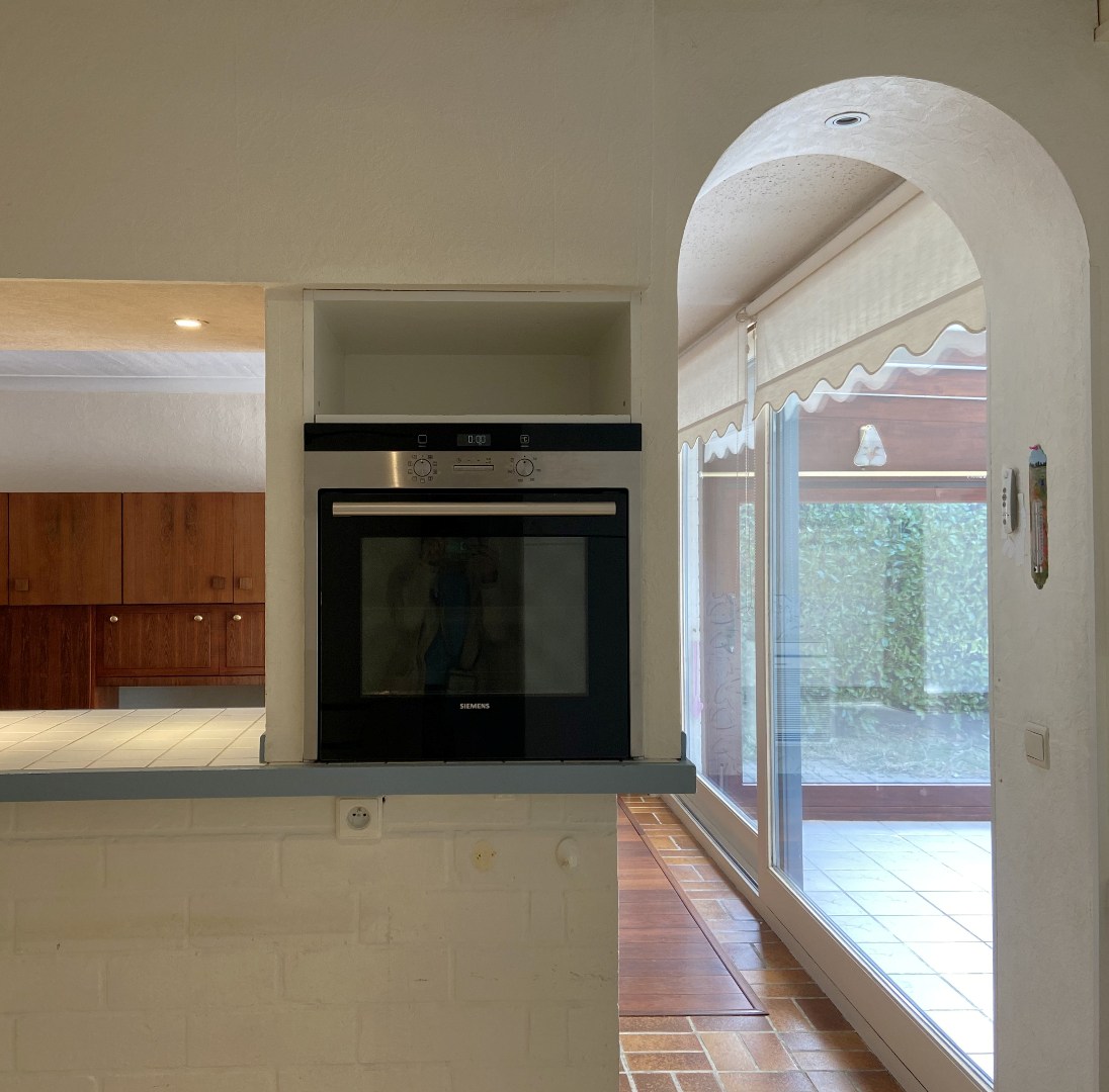 Residentieel gelegen woning met tuin en garage op toplocatie in Waregem! 