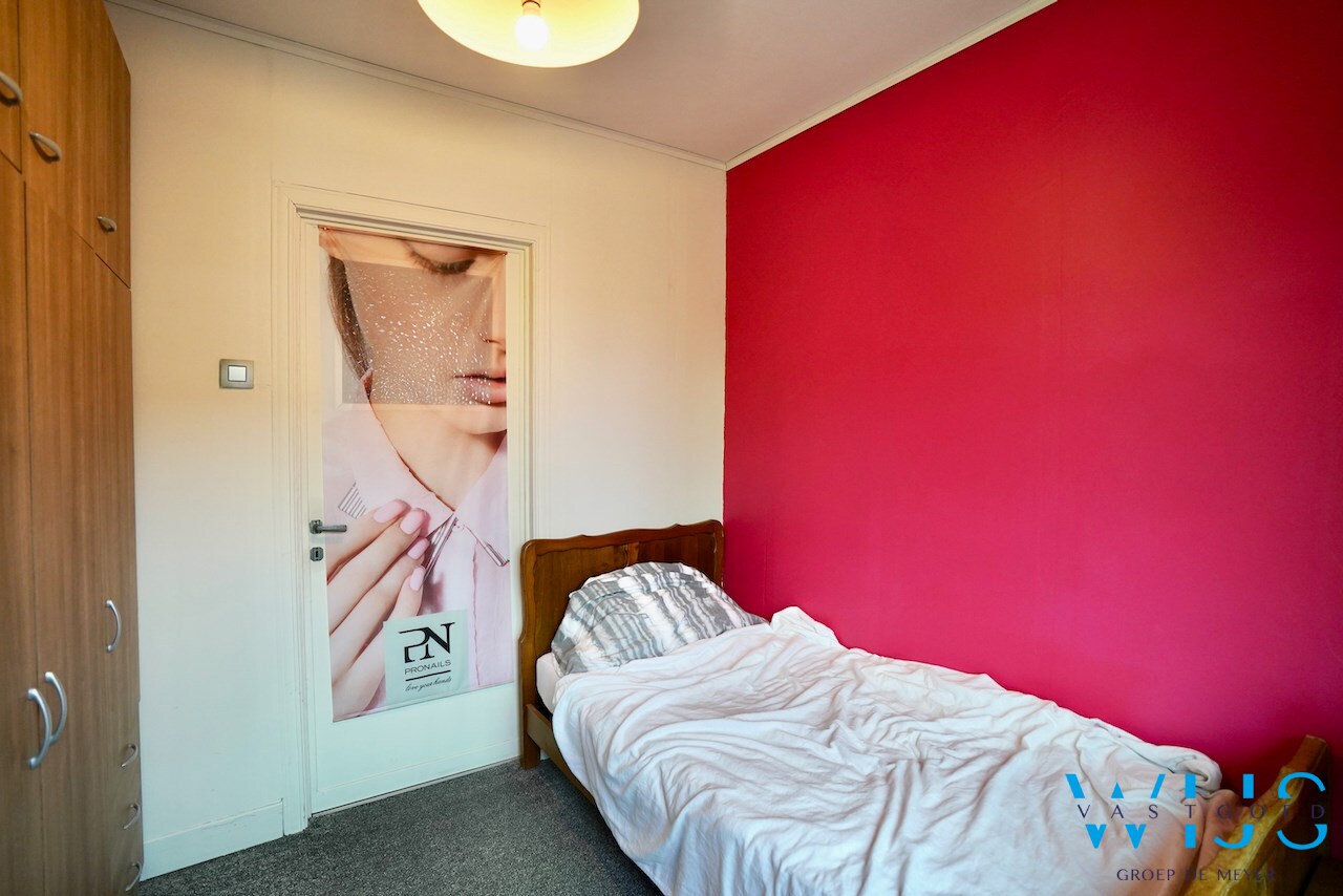 Te renoveren karaktervolle gezinswoning te Eeklo ! 