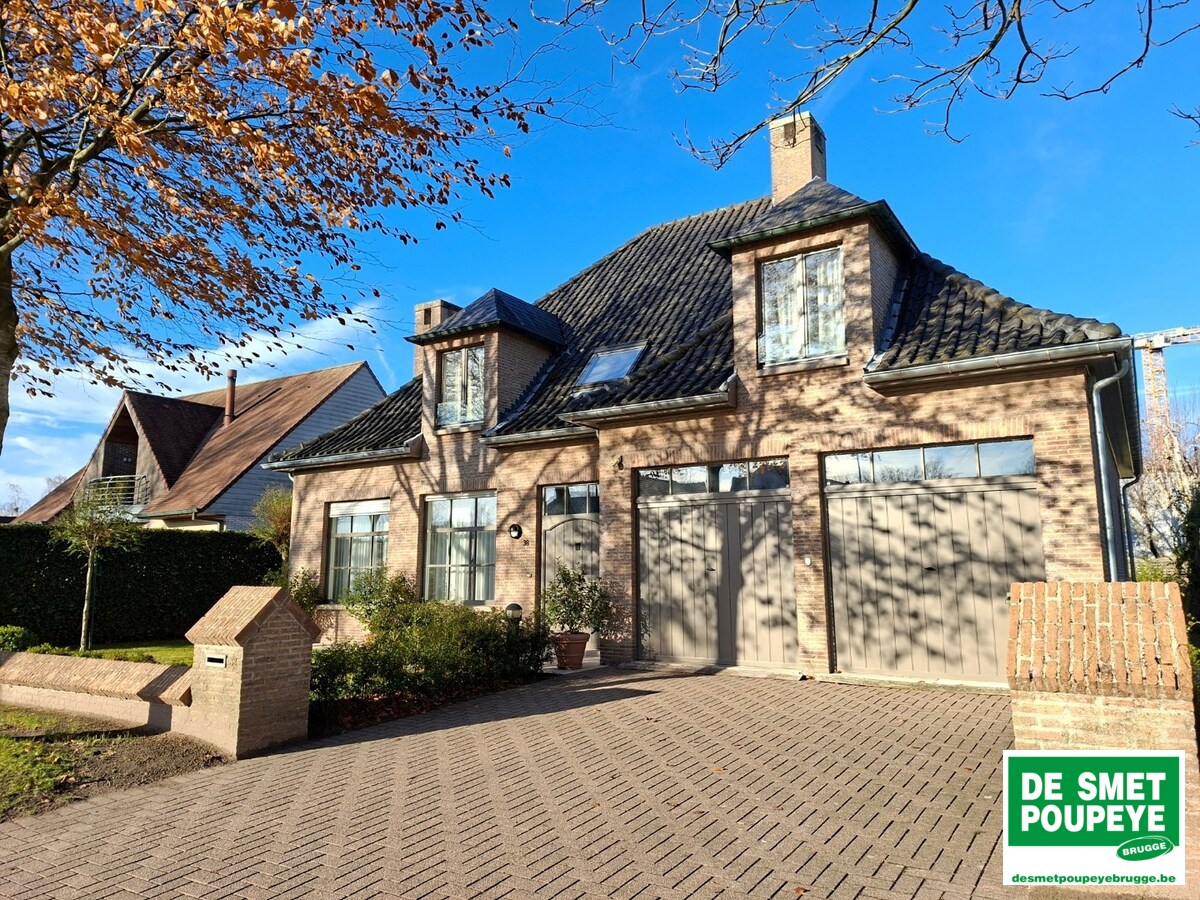 Residentieel gelegen villa 