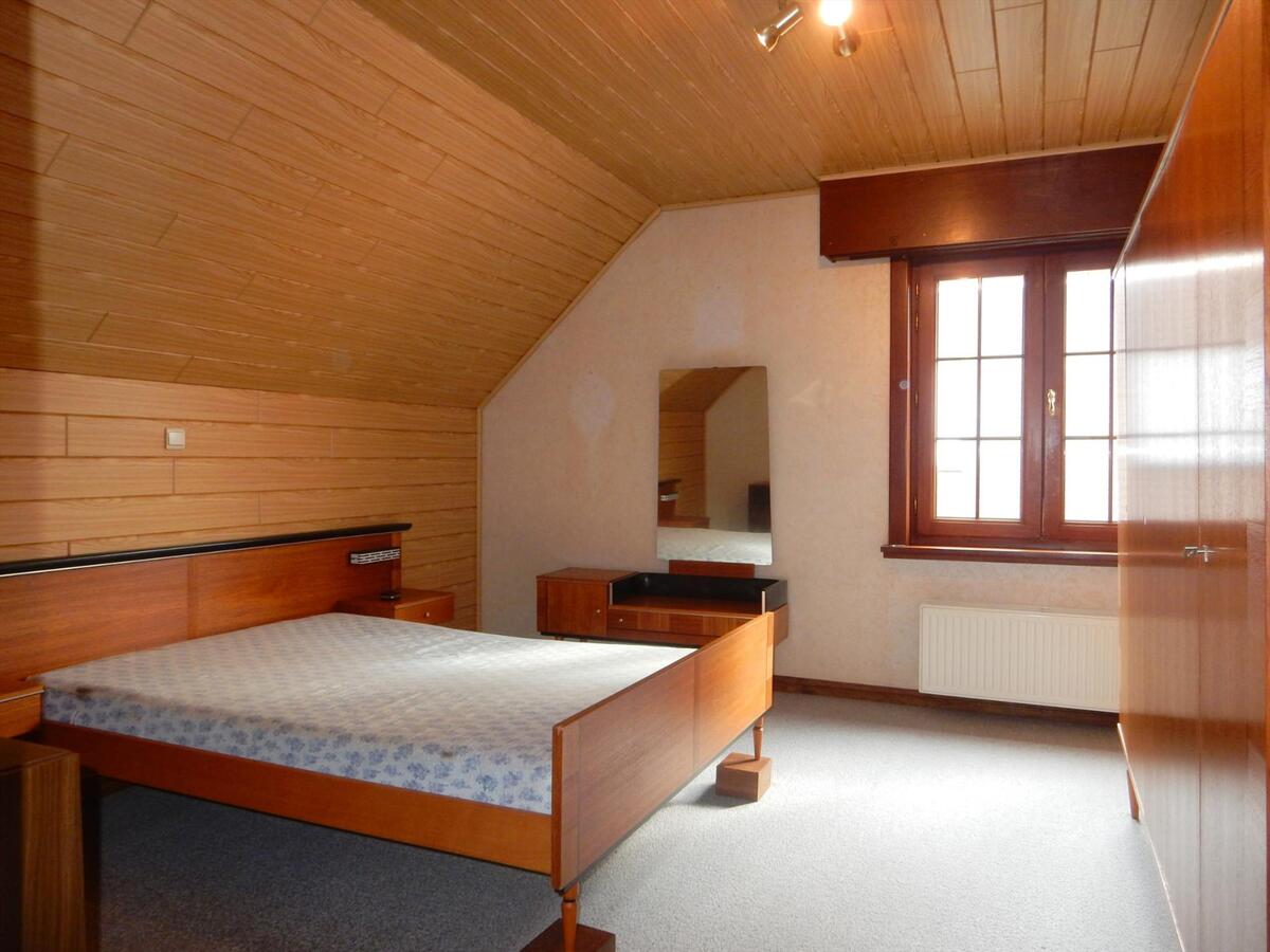 Charmante fermette met 2 garages 