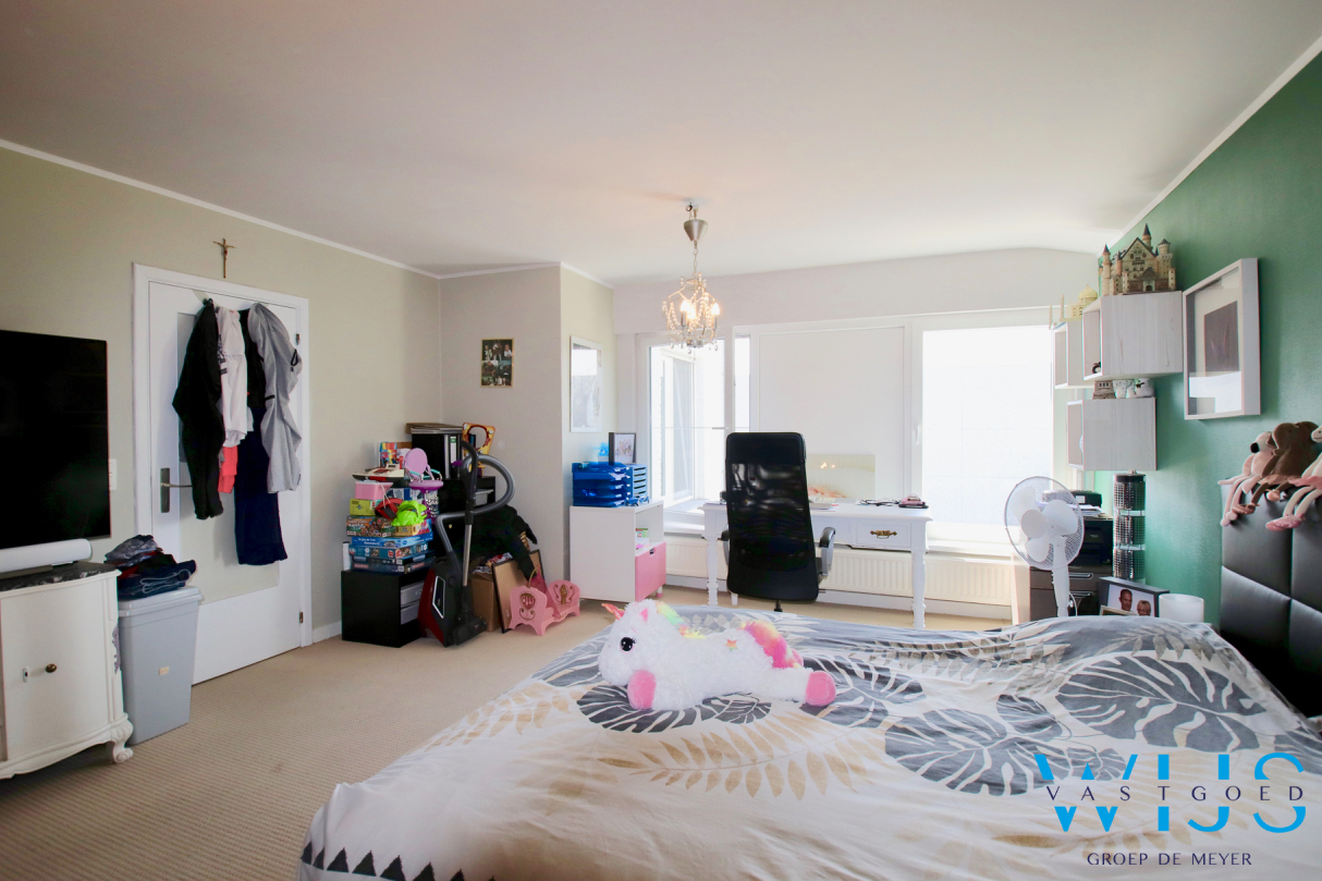 Prachtige alleenstaande woning op een aangenaam perceel van 1060m² in Doornzele ! 