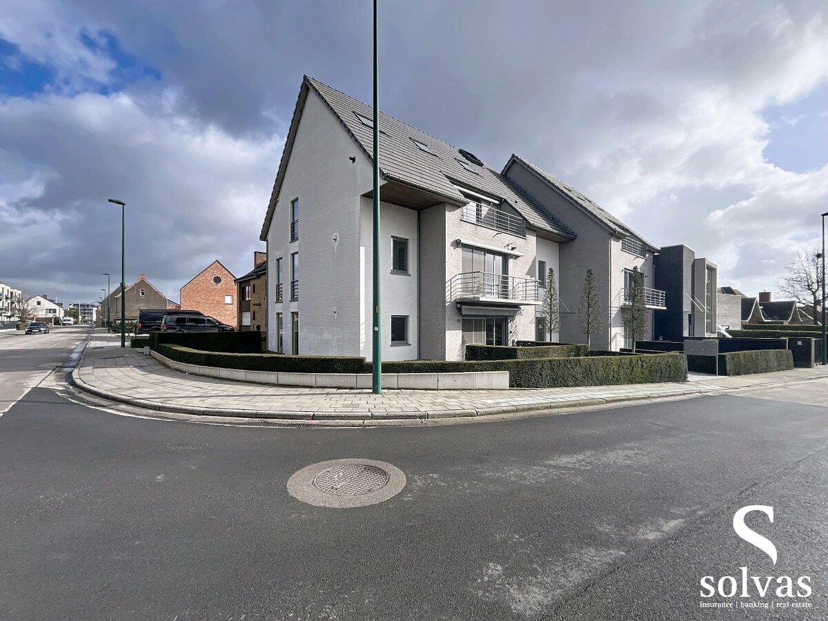 Ruim prachtig appartement met terras, garage en 2 slaapkamers &amp; dressing in Aalter - 125.00m² bewoonbare oppervlakte 