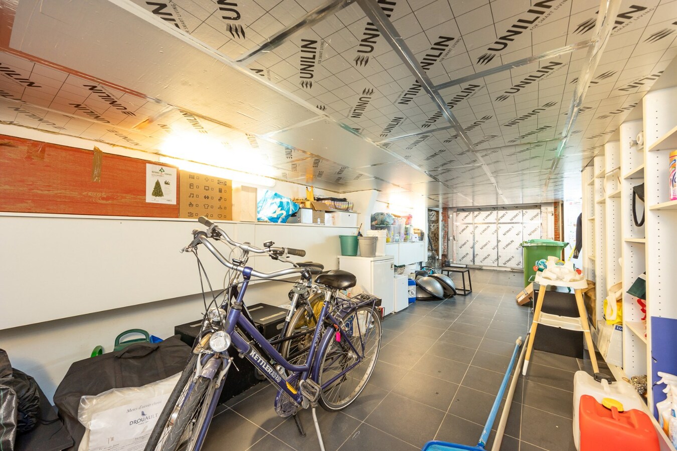 Instapklare designwoning met lift en zwembad 