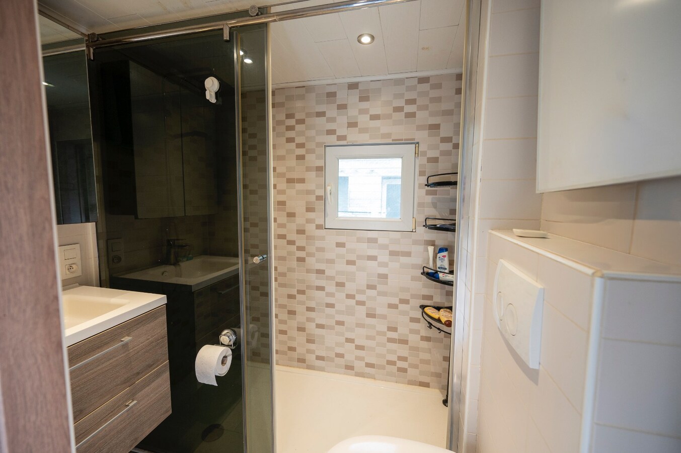 CENTRAAL GELEGEN KNAPPE STARTERSWONING 