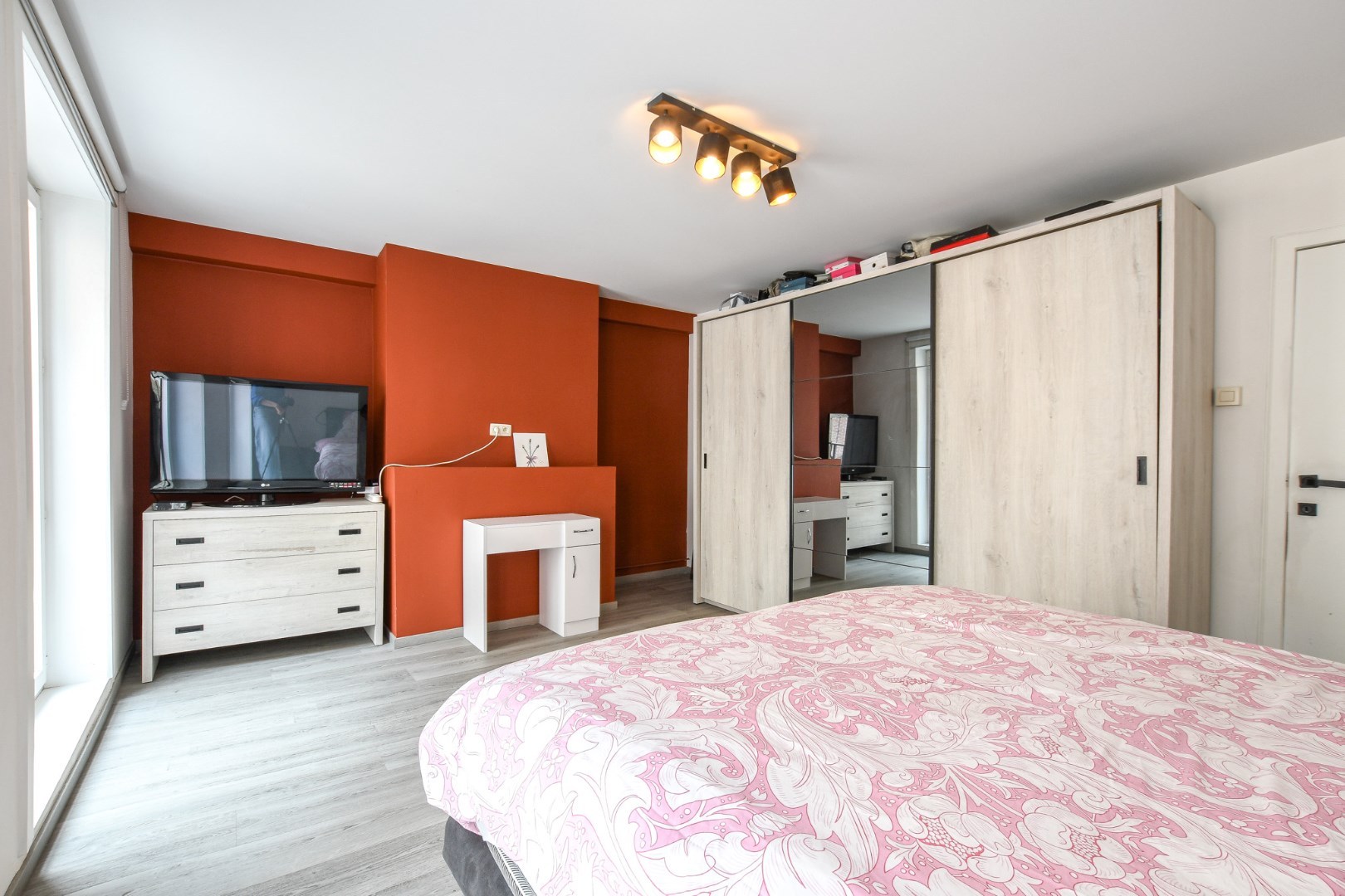 Ruime woning op 50 meter van de zee in Blankenberge 