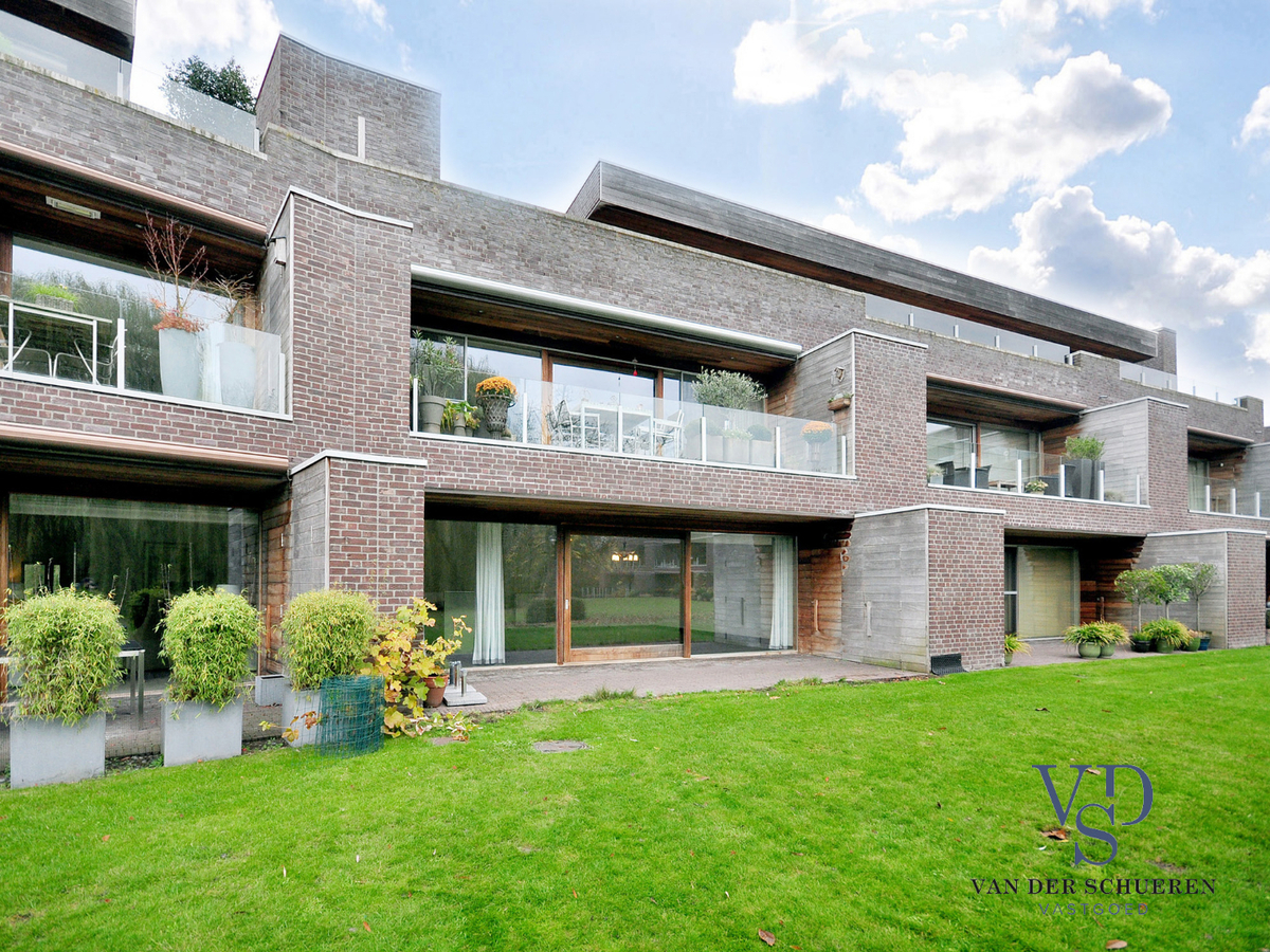 Prachtig gelijkvloers appartement in de exclusieve park-residentie Park te Poldere. 