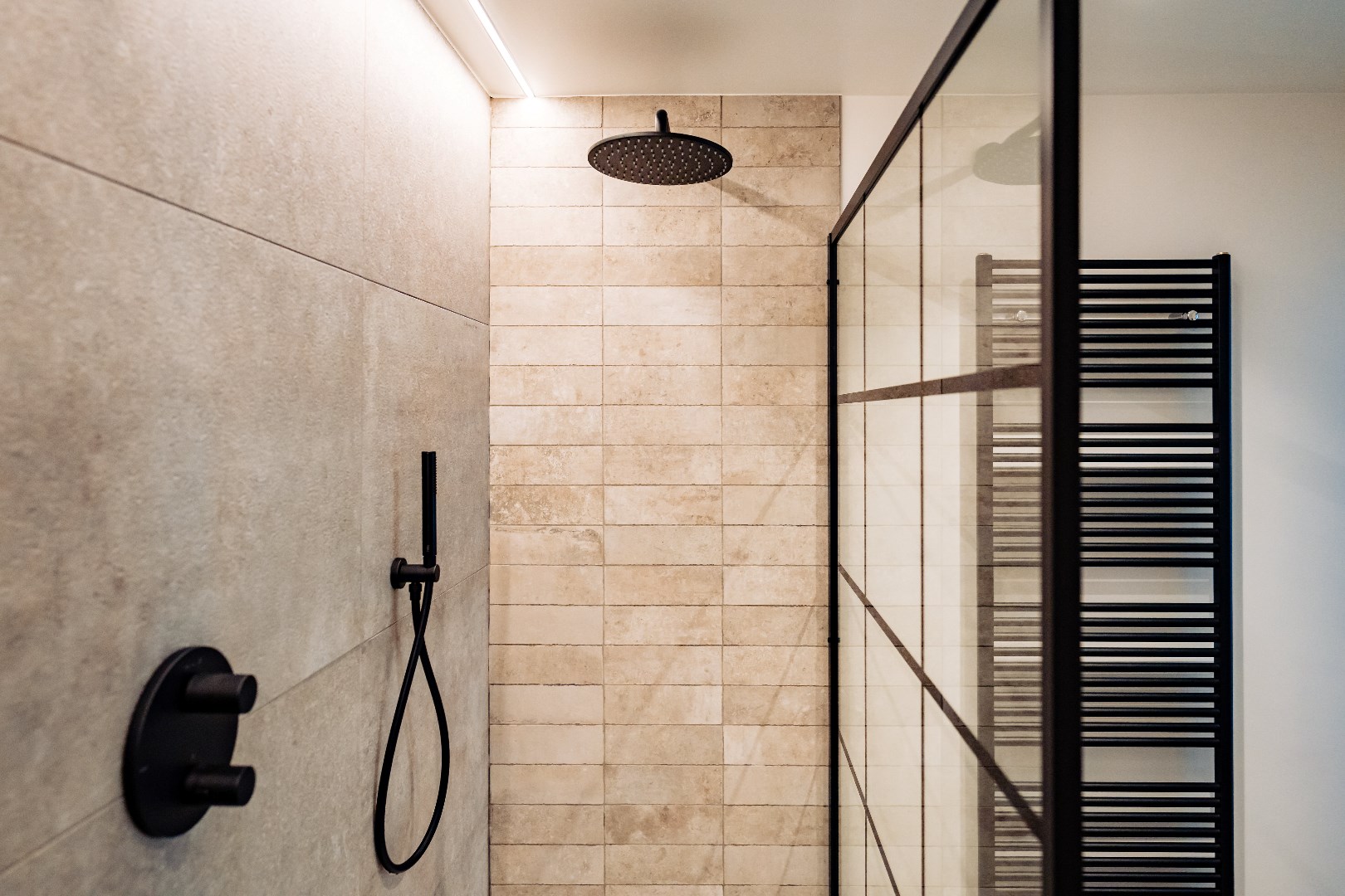 Woning met 3 slpks, tuin én stal  op 1.105 m² te lembeke 