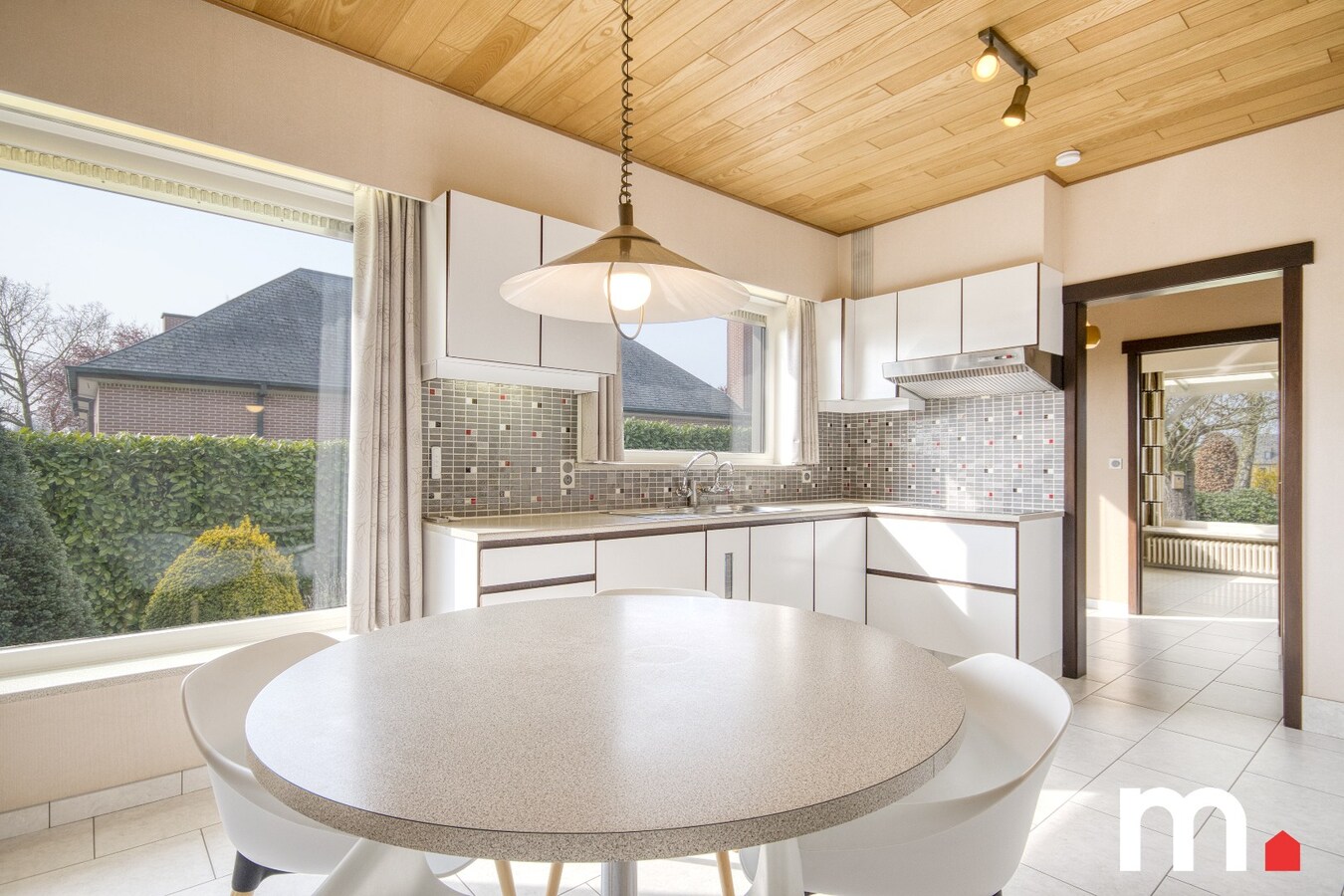 Alleenstaande villa met 5 slaapkamers en zonnige tuin 1127 m² op TOPligging ! 