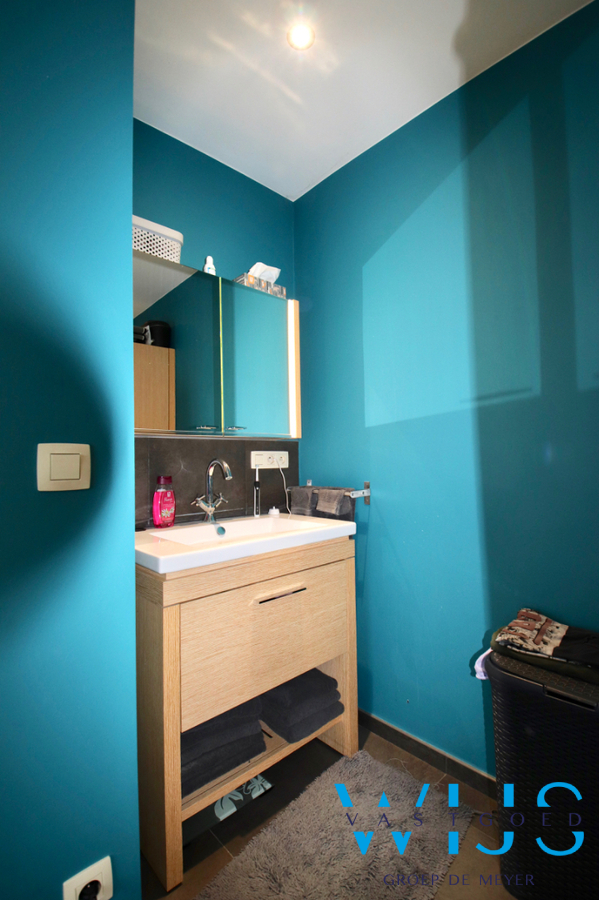 Instapklaar en gezellig woonhuis met 2 slaapkamers en tuin ! 