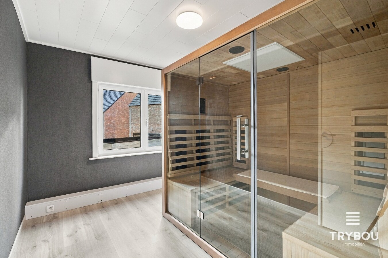 Rustig gelegen, energiezuinige woning met garage op perceel van 554m² 