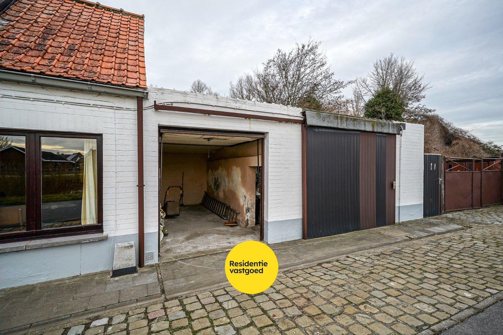 Woonhuis met tuin gelegen langs de vaart Plassendale - Nieuwpoort 