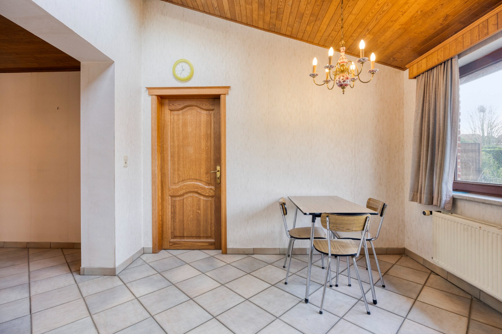 Ruime woning met ruime tuin en garage op een perceel van 802m² in Holsbeek – EPC 280 kWh/m² - bewoonbare opp. 243 m² 