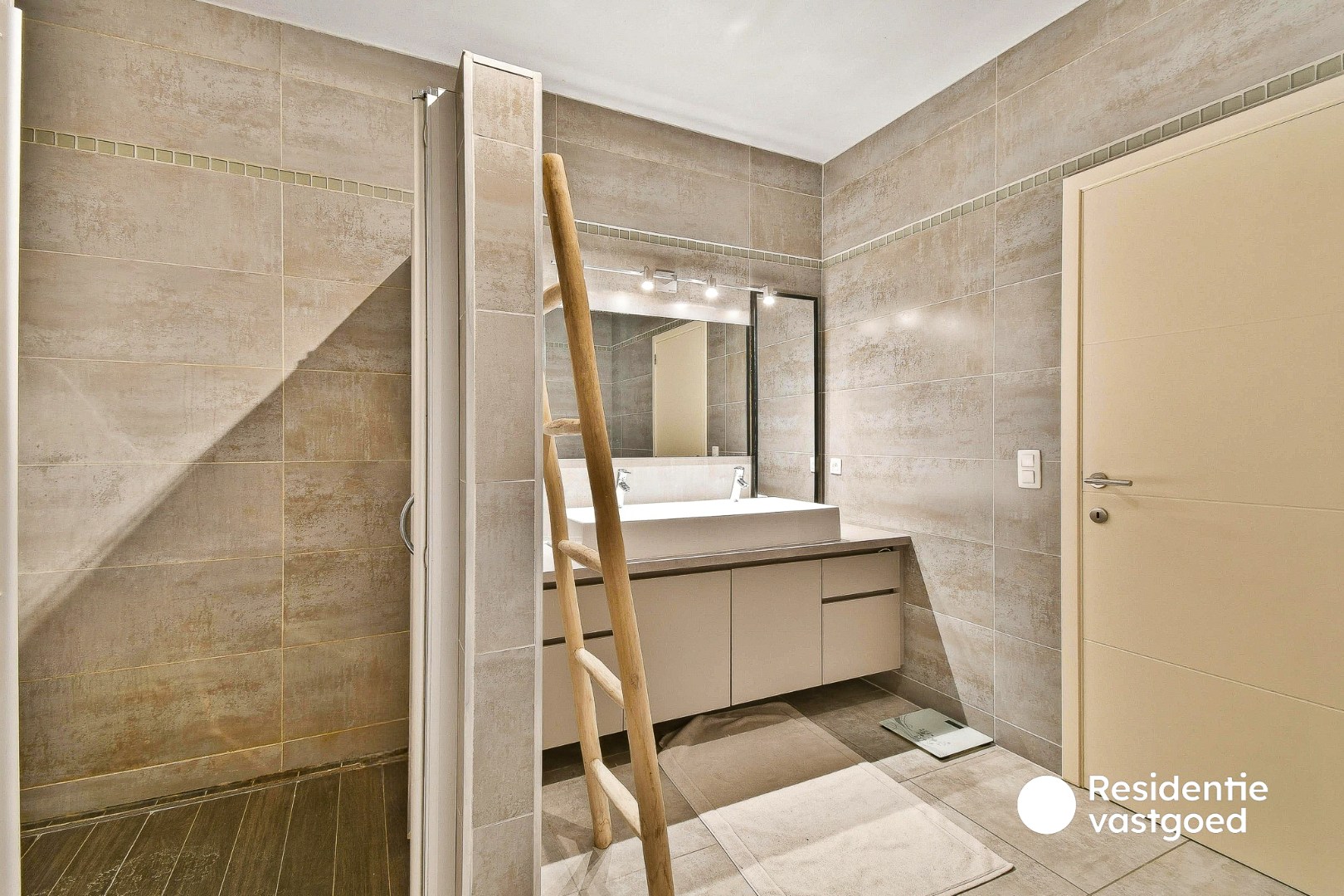 Instapklare en alleenstaande bungalowwoning 