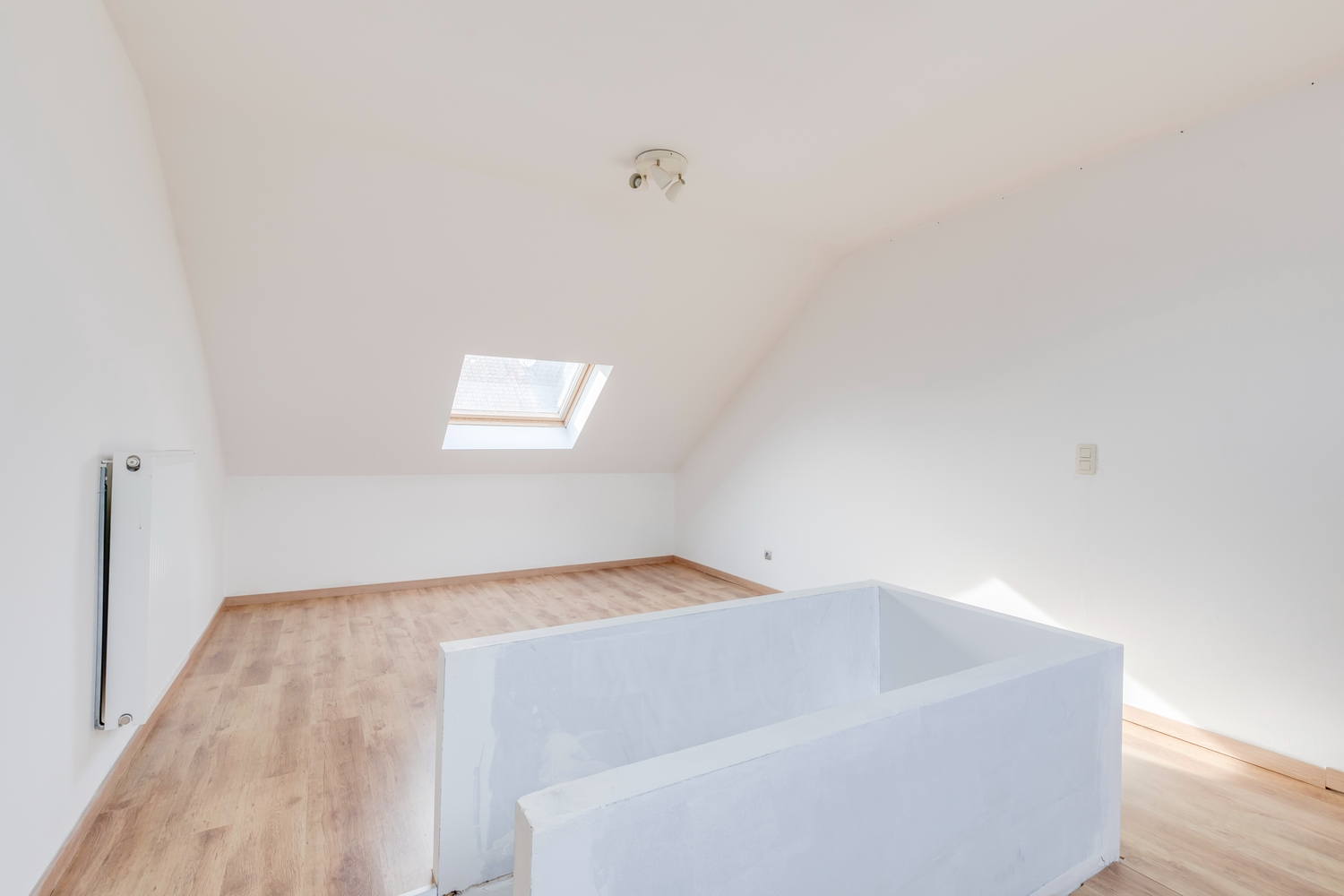 ruime woning te koop in Sint-Amandsberg 