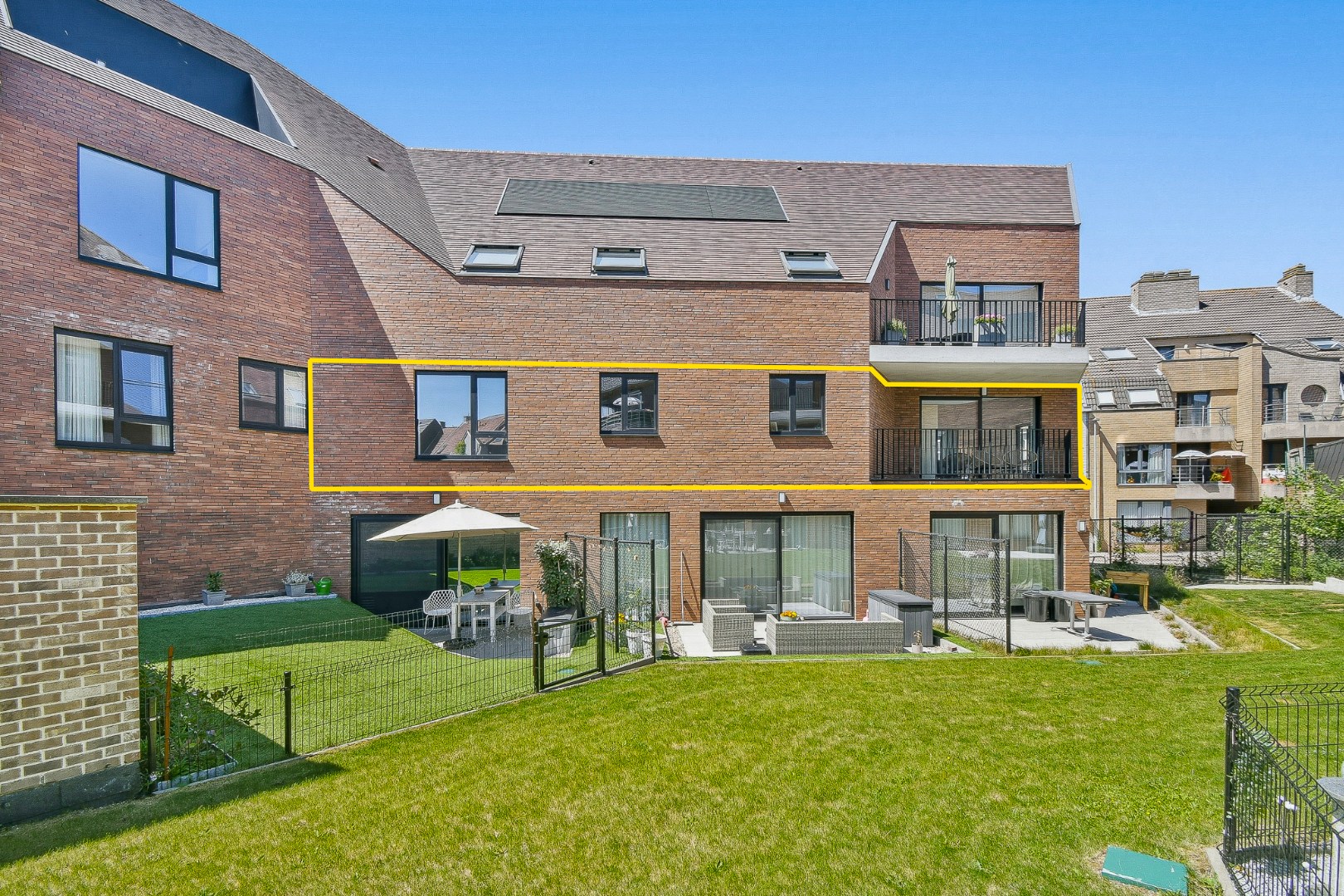 Stijlvol en energiezuinig wonen in hartje Gistel 