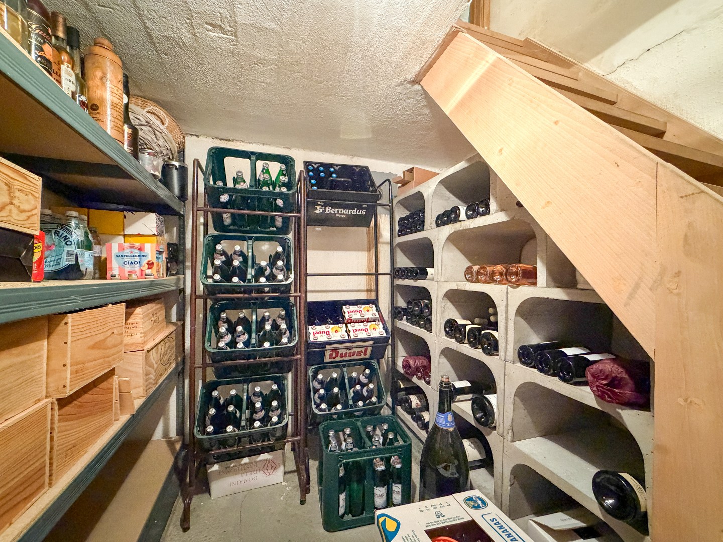 Ruime villa met prachtige tuin en hoogwaardige afwerking, perceel van 1891 m², rustig gelegen te Torhout 