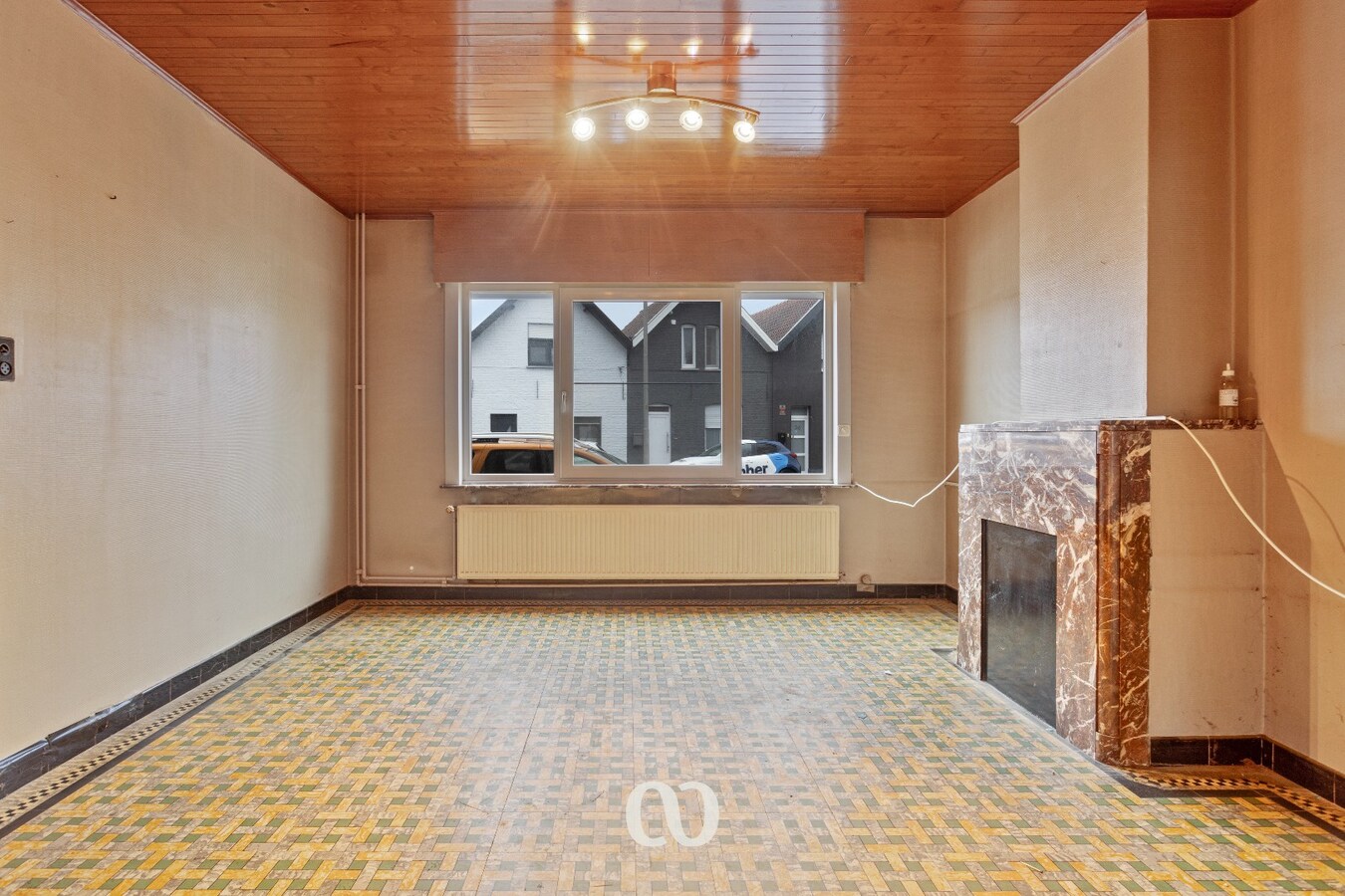 Te renoveren gezinswoning met mooie tuin in Oudenaarde 