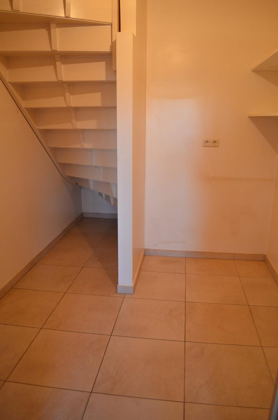 Gezinswoning met 2 slpks (mogelijkheid 3), garage en tuin nabij centrum Maldegem 