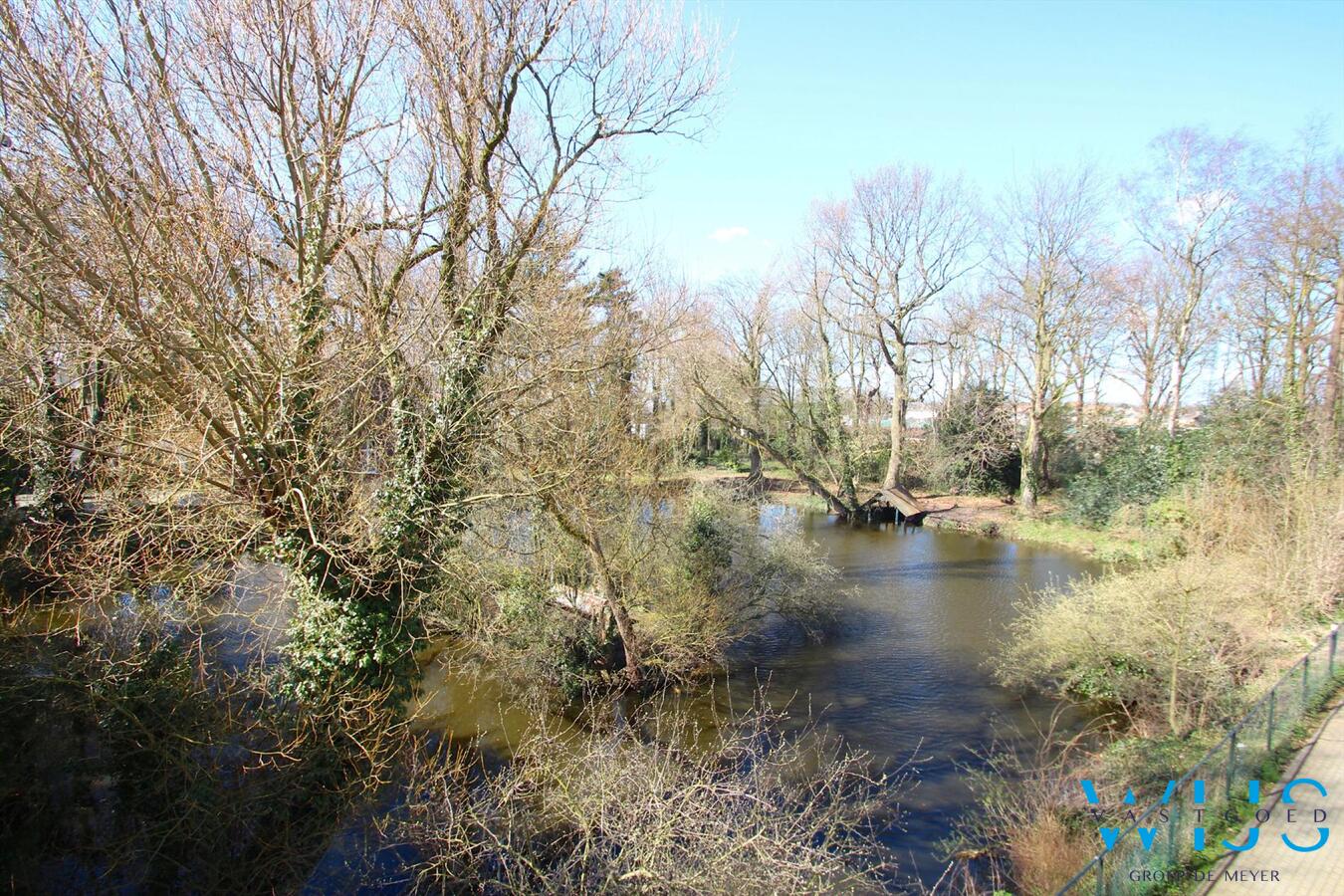Prachtig lichtrijk 3 slaapkamerappartement van 115m² te ERTVELDE 