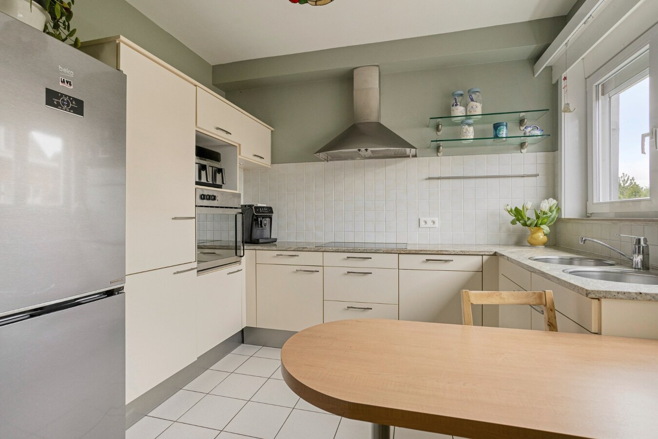Prachtig HOB met 4 slaapkamers, garage en zonnige tuin 