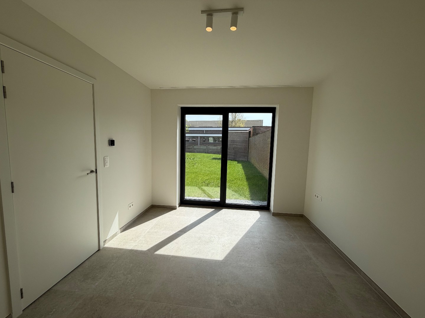Nieuwbouw gelijkvloers appartement met 2 slaapkamers te huur in centrum Geel 