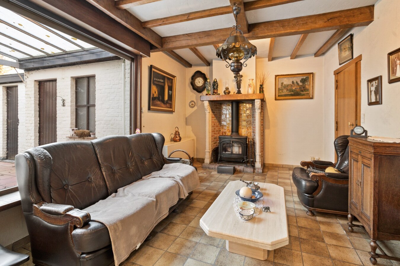 Ruim, voormalig handelshuis in het Centrum van Dadizele 