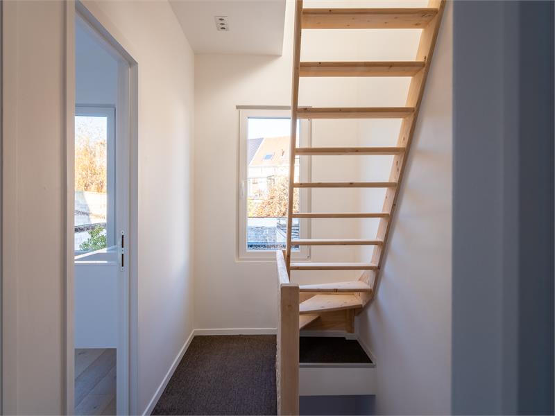 Compleet gerenoveerde woning op toplocatie 