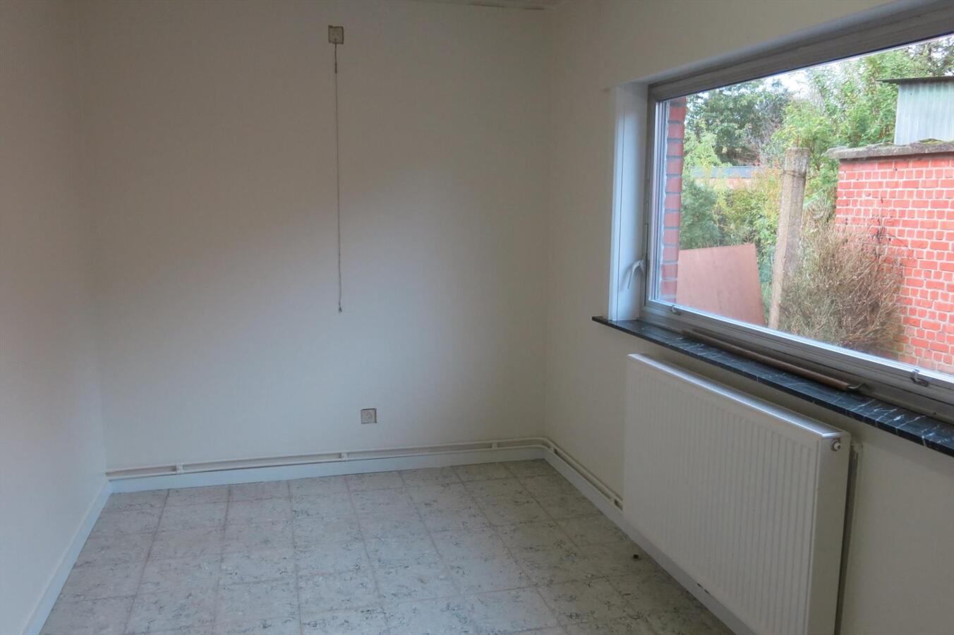 Uitstekend gelegen gelijkvloerswoning met drie slaapkamers 