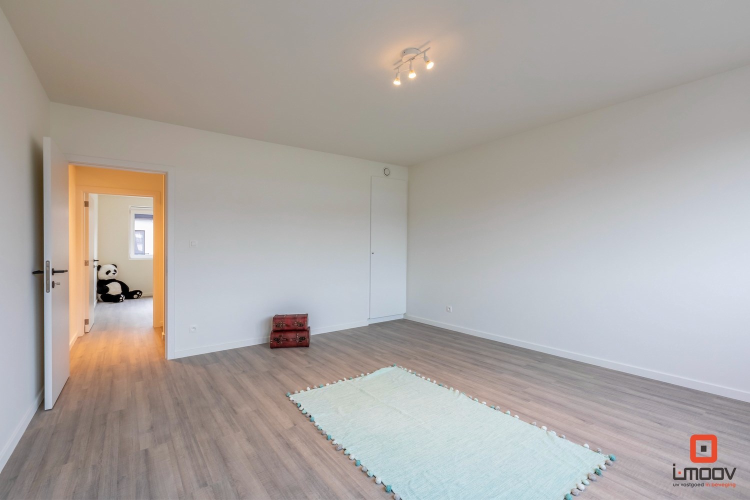 Ruime, zeer recente woning in rustige buurt 