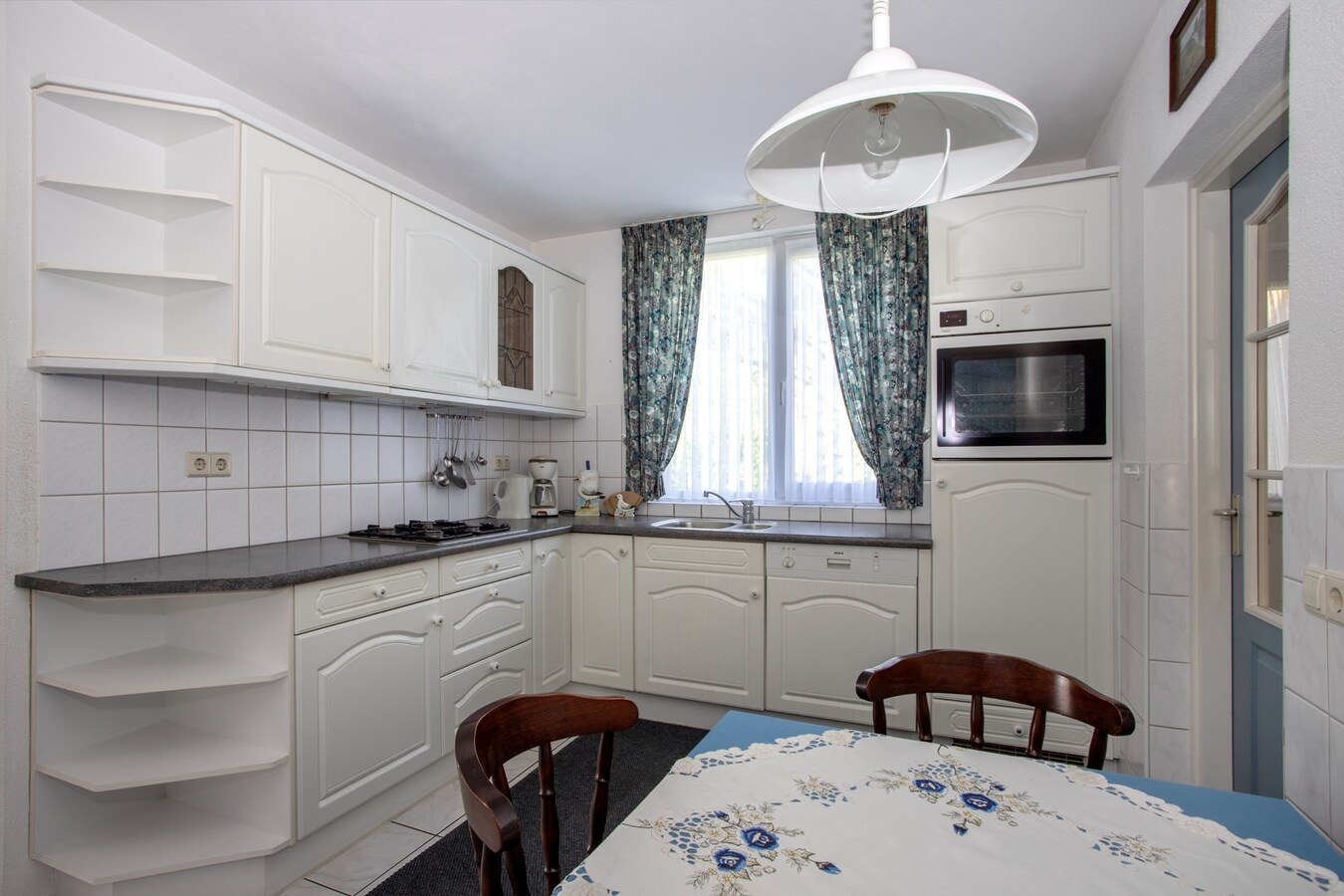 Vrijstaande woning met vrij uitzicht, slaapkamer en badkamer op de begane grond – levensloopbestendig én ruim! 