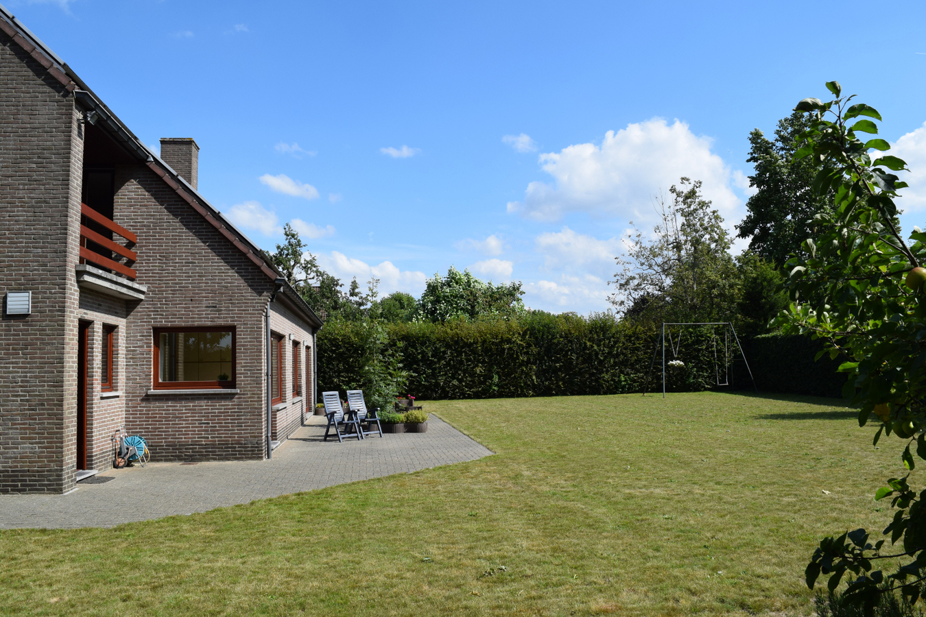 Lichtrijke villa in aangename omgeving ! 