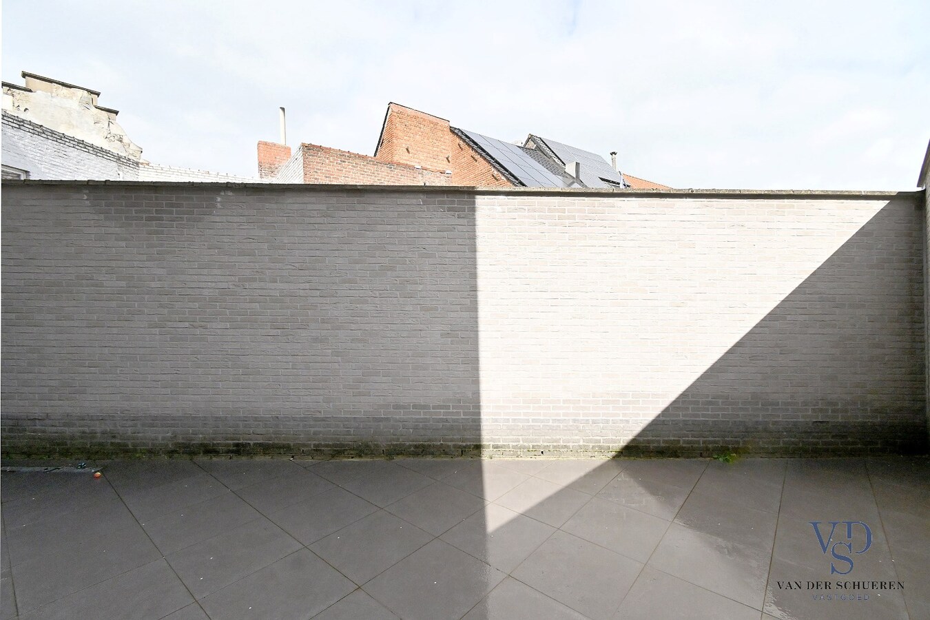 Gelijkvloers appartement.