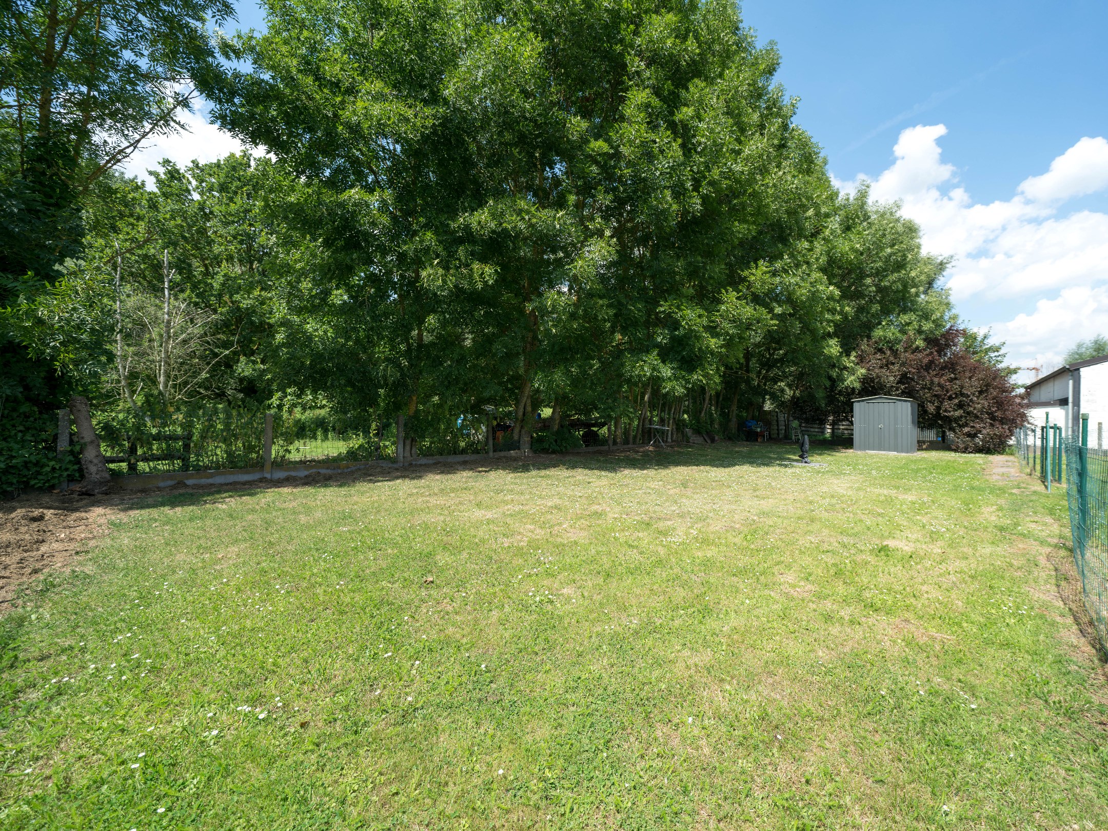 Woning op gegeerde locatie met uitbreidingsmogelijkheden 