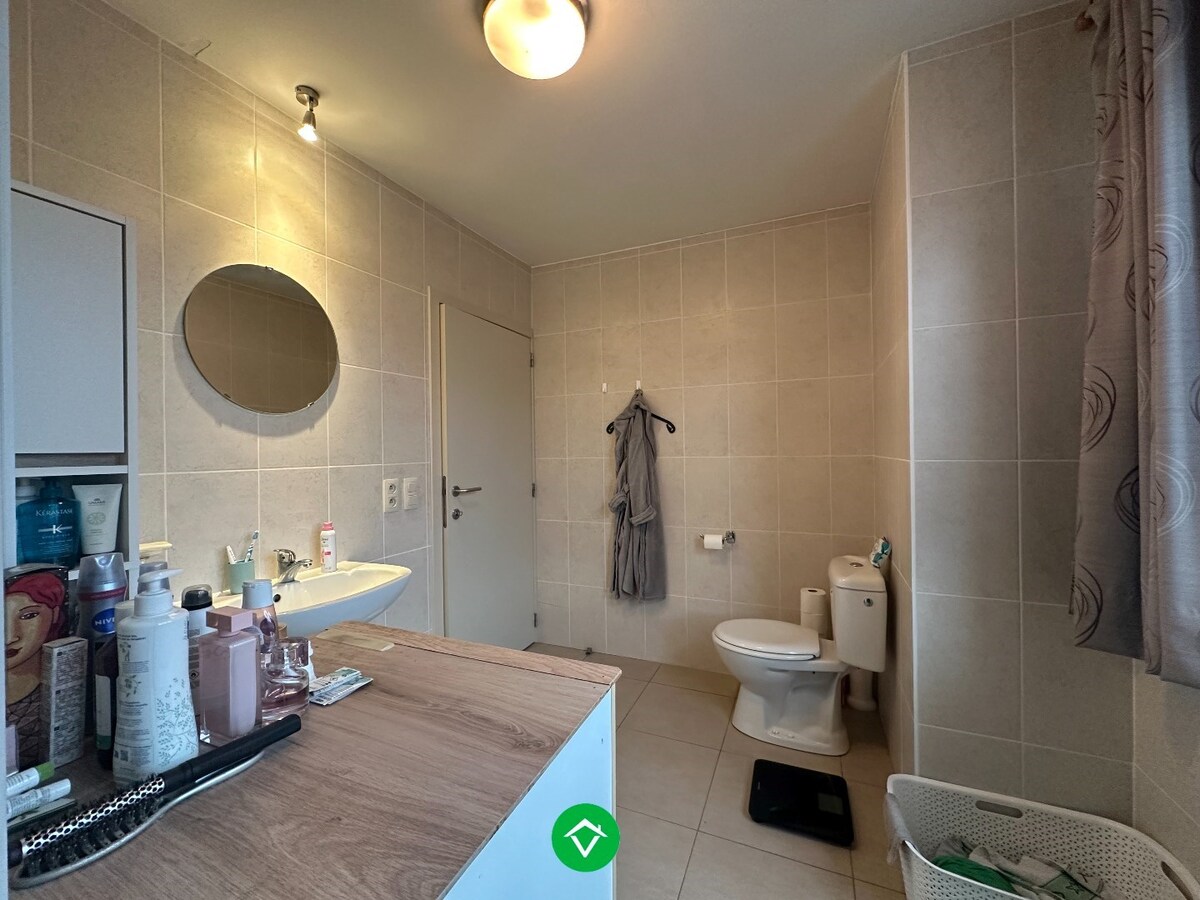 Energiezuinige woning met 3 slaapkamers, tuin en garage in het centrum van Koekelare 